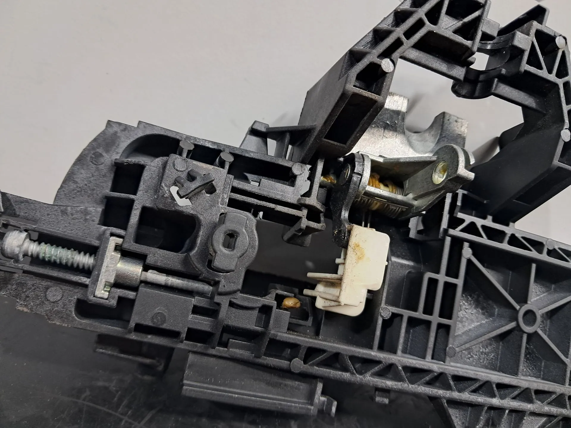 Soporte Manija puerta Delantera Derecha MERCEDES-BENZ Classe E Cabriolet (A207) Imagem-3