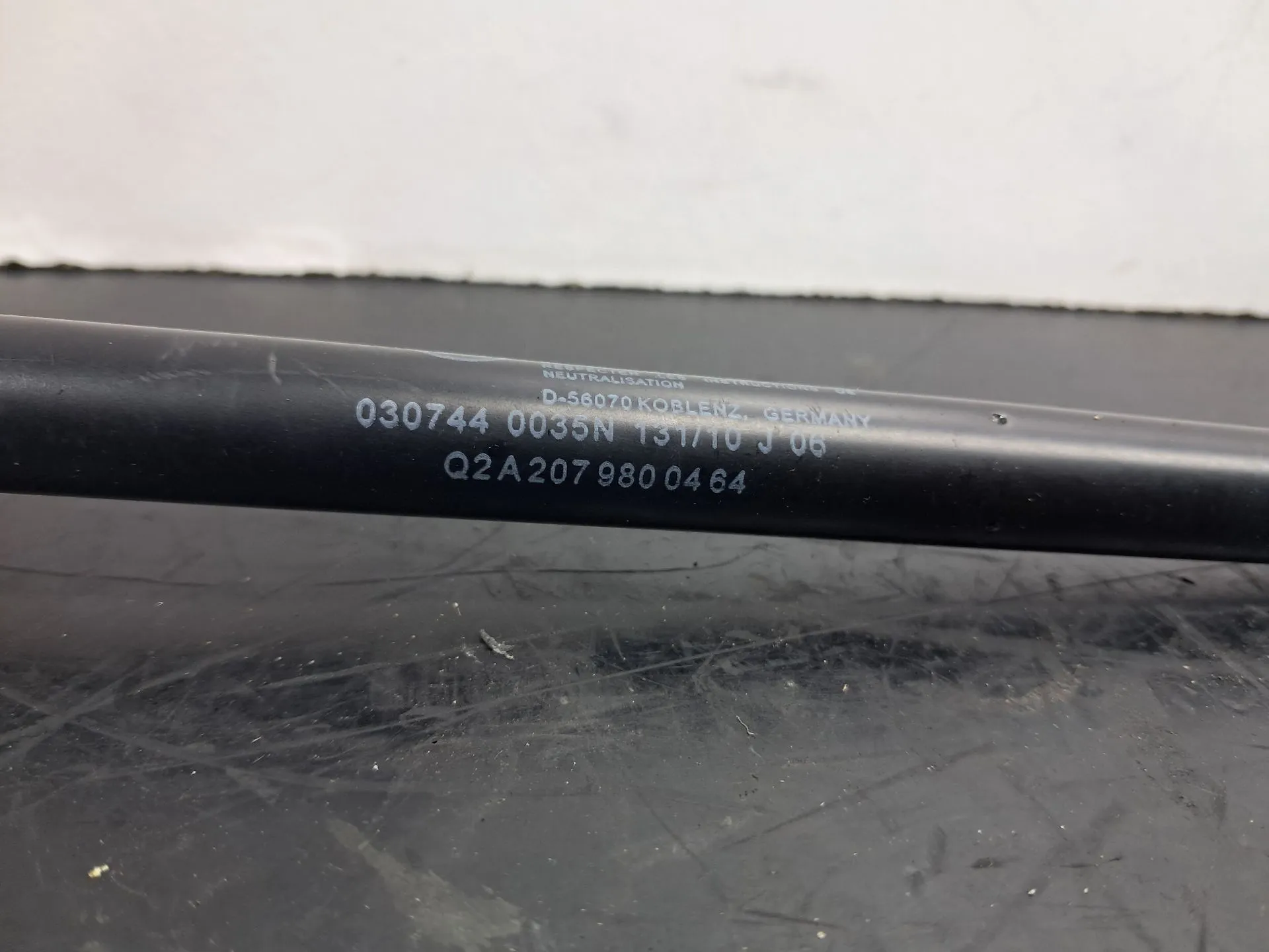 Amortisseur de coffre MERCEDES-BENZ Classe E Cabriolet (A207) Imagem-3