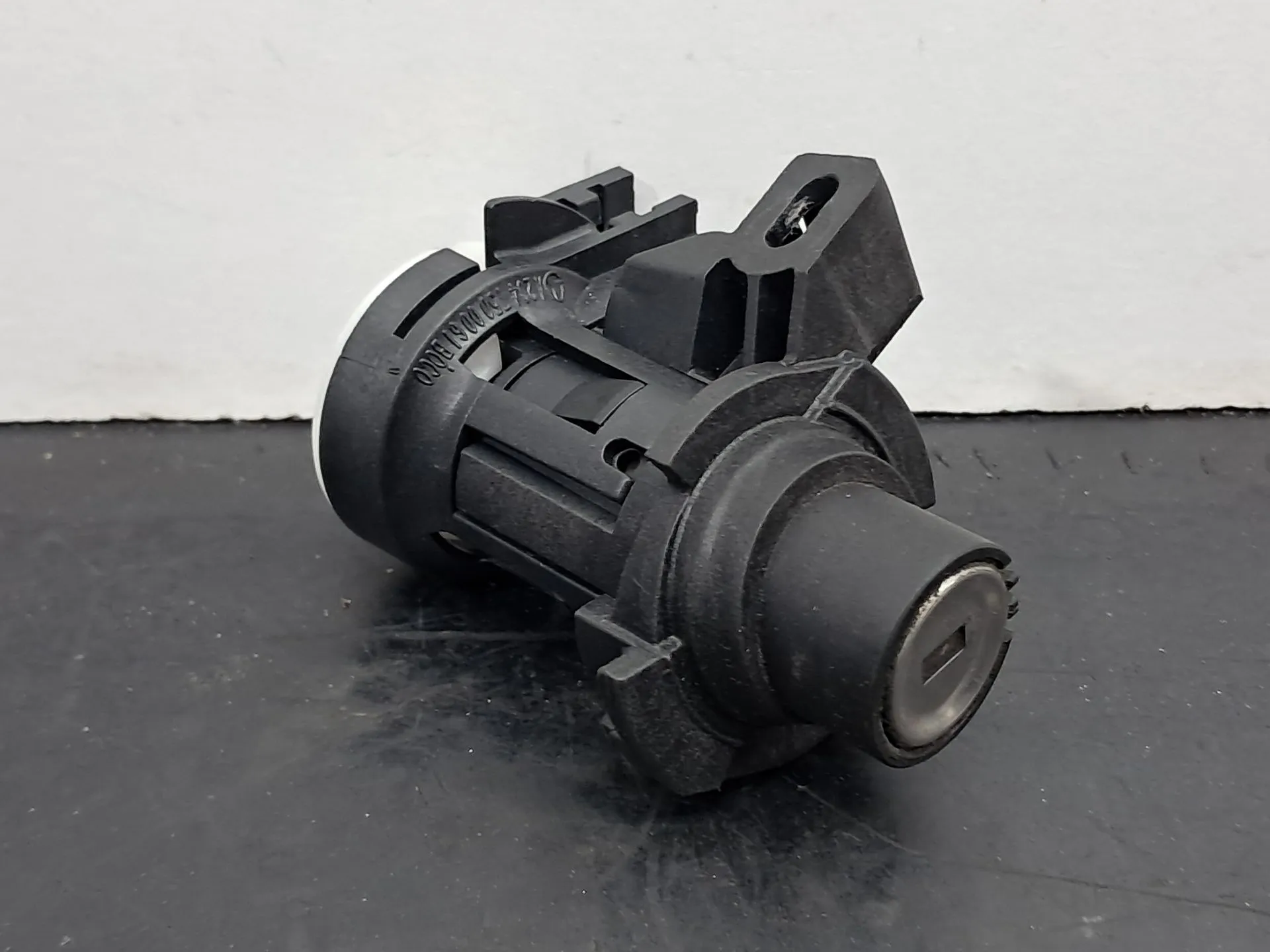 Bombín puerta / tapa maletero MERCEDES-BENZ Classe E Cabriolet (A207)