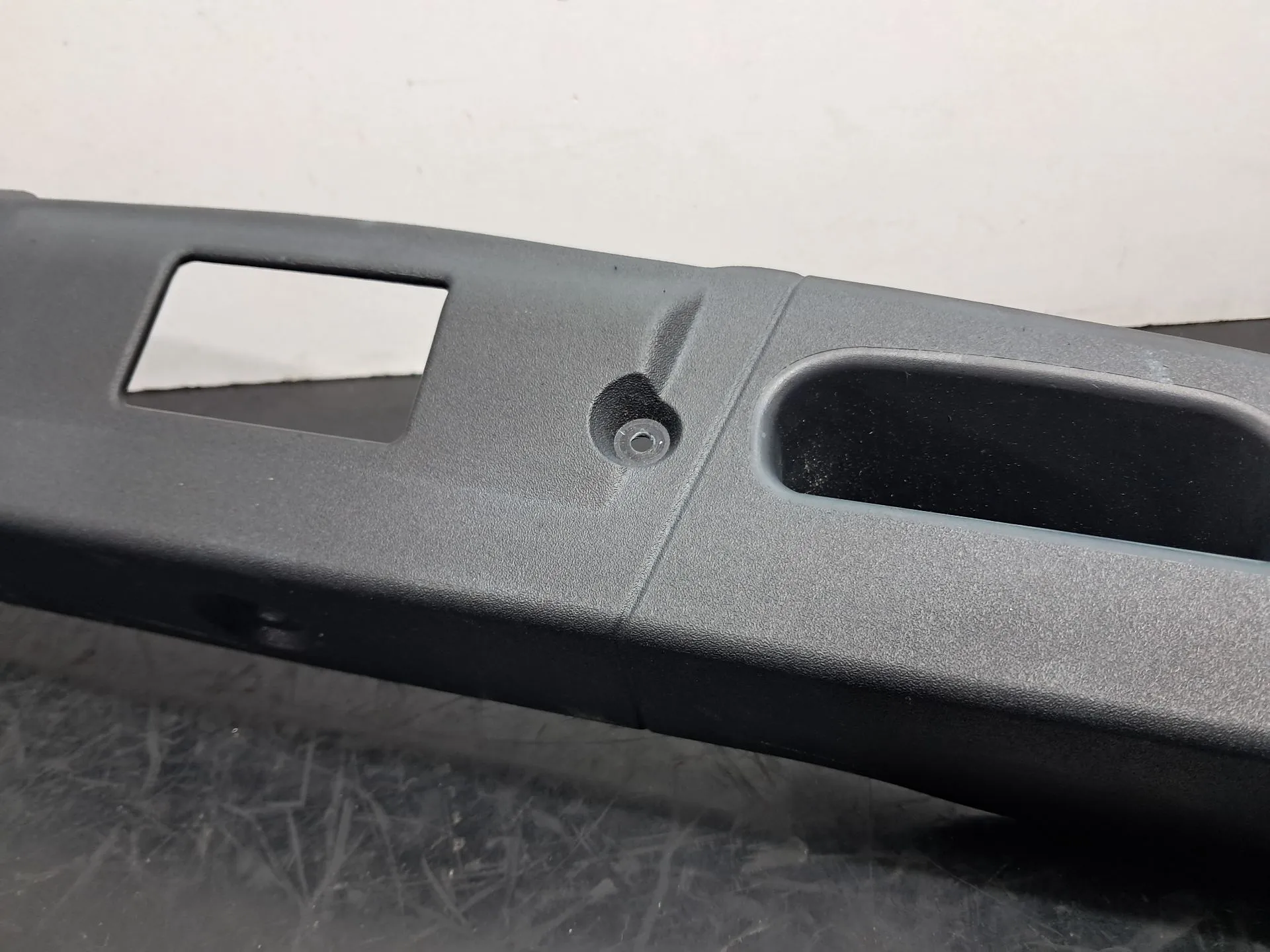 Moldura puerta / tapa del maletero MERCEDES-BENZ Classe E Cabriolet (A207) Imagem-2