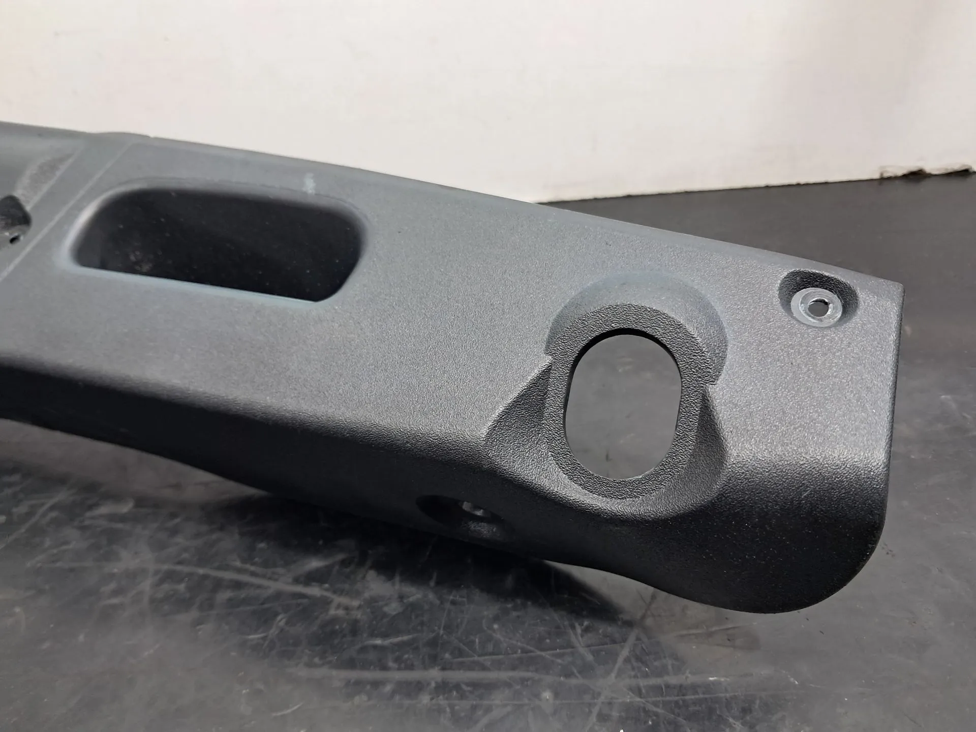 Moldura puerta / tapa del maletero MERCEDES-BENZ Classe E Cabriolet (A207) Imagem-1