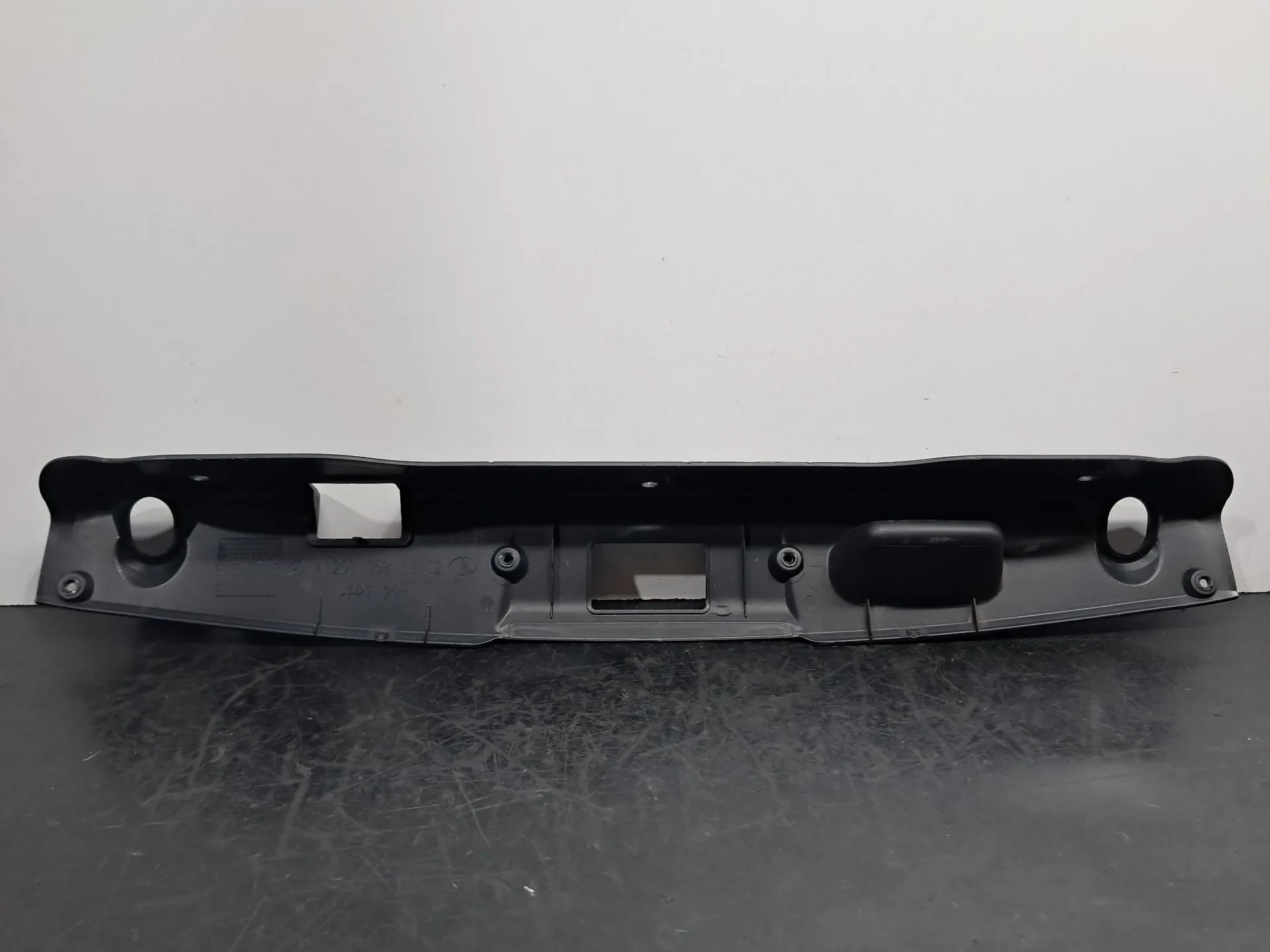 Moldura puerta / tapa del maletero MERCEDES-BENZ Classe E Cabriolet (A207) Imagem-6