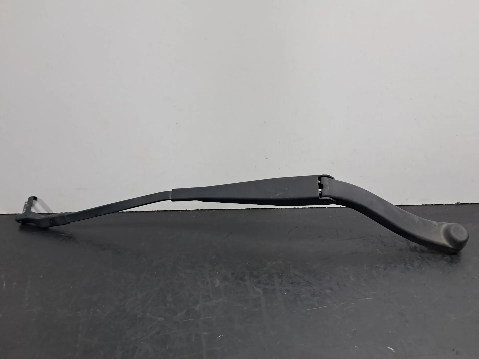 Braccio del tergicristallo anteriore sinistro MERCEDES-BENZ Classe E Cabriolet (A207)