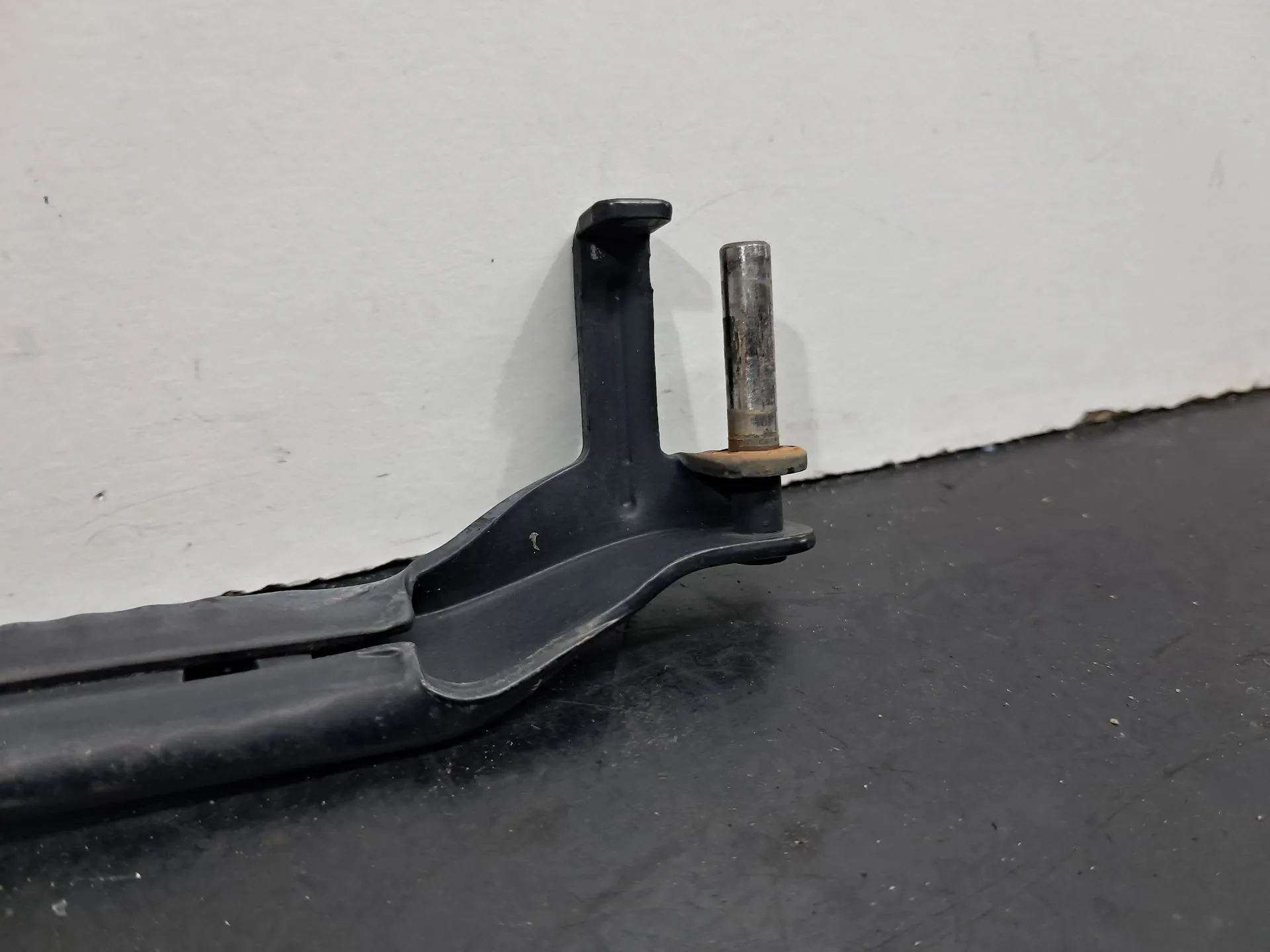 Brazo de limpiaparabrisas delantero izquierdo MERCEDES-BENZ Classe E Cabriolet (A207) Imagem-6