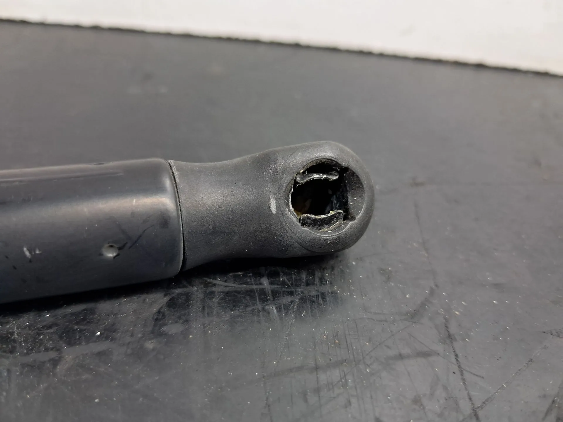 Amortisseur de Capot MERCEDES-BENZ Classe E Cabriolet (A207) Imagem-2