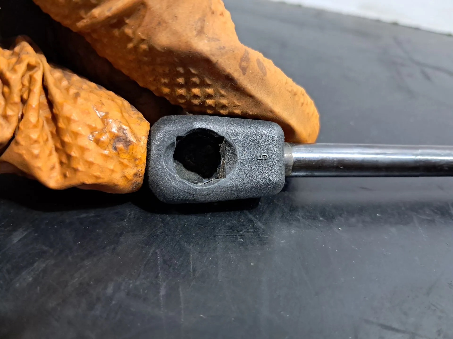 Amortisseur de Capot MERCEDES-BENZ Classe E Cabriolet (A207) Imagem-1