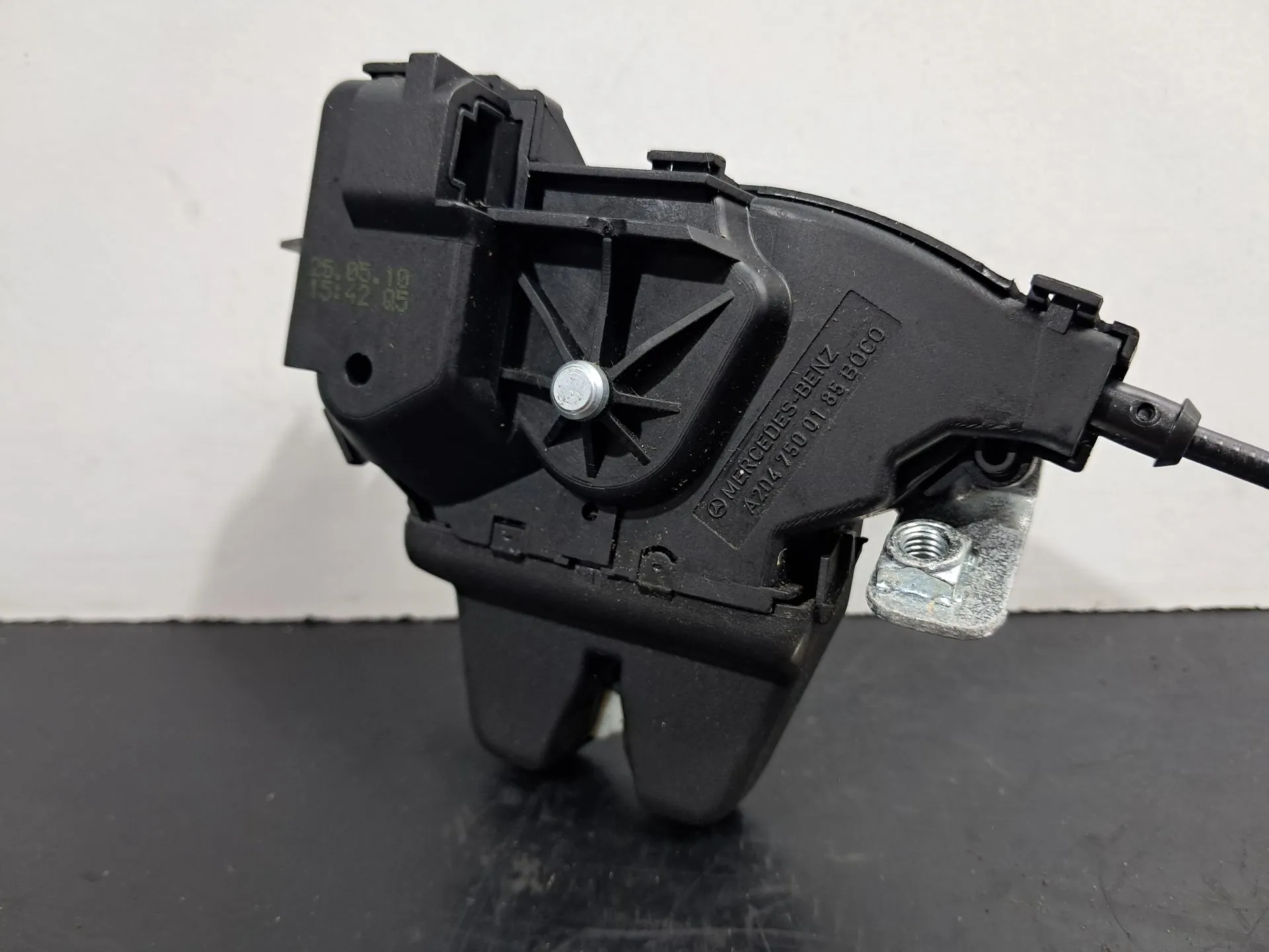 Serratura / chiusura baule MERCEDES-BENZ Classe E Cabriolet (A207) Imagem-1