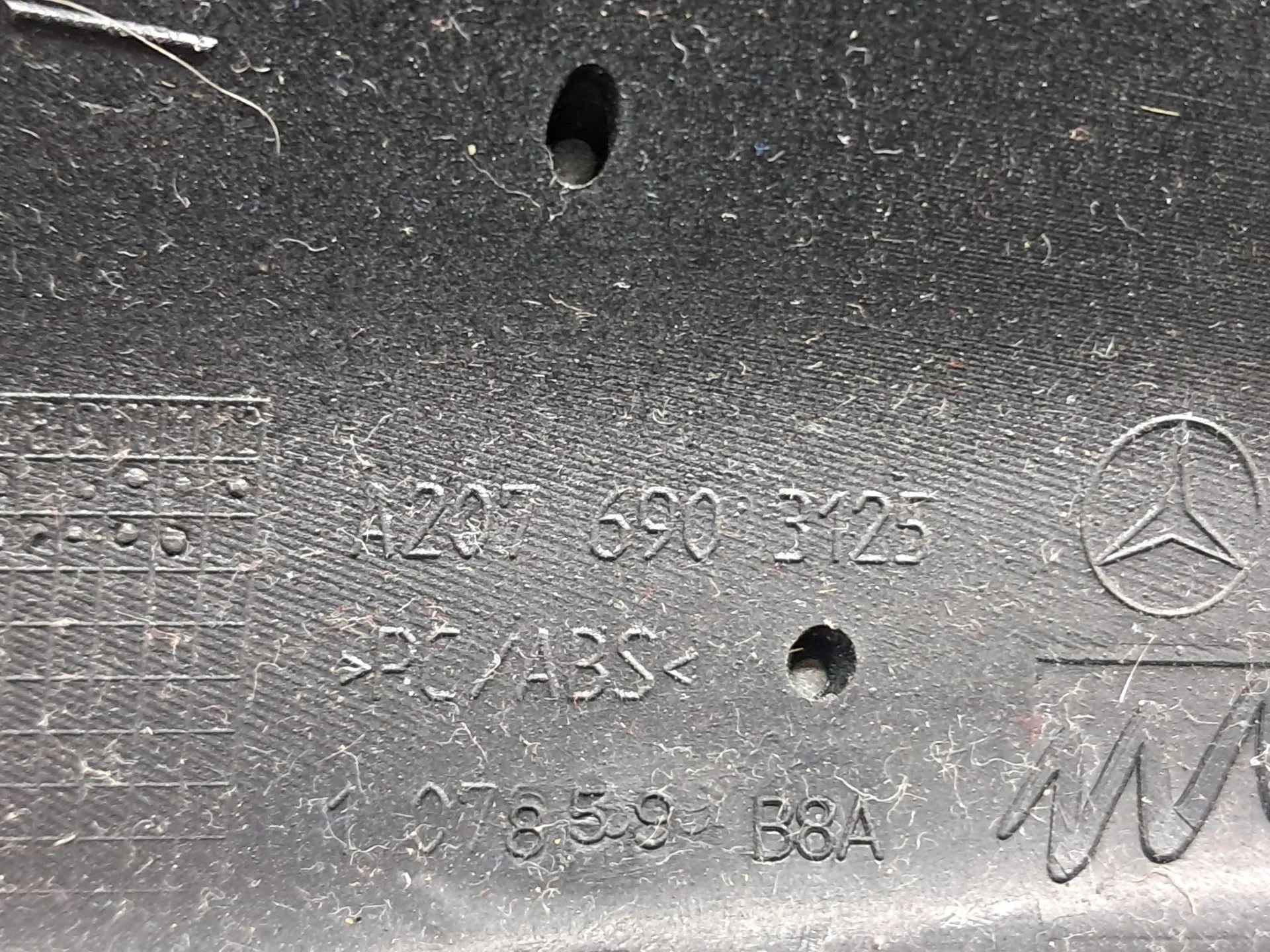 Pillar A lining left MERCEDES-BENZ Classe E Cabriolet (A207) Imagem-12