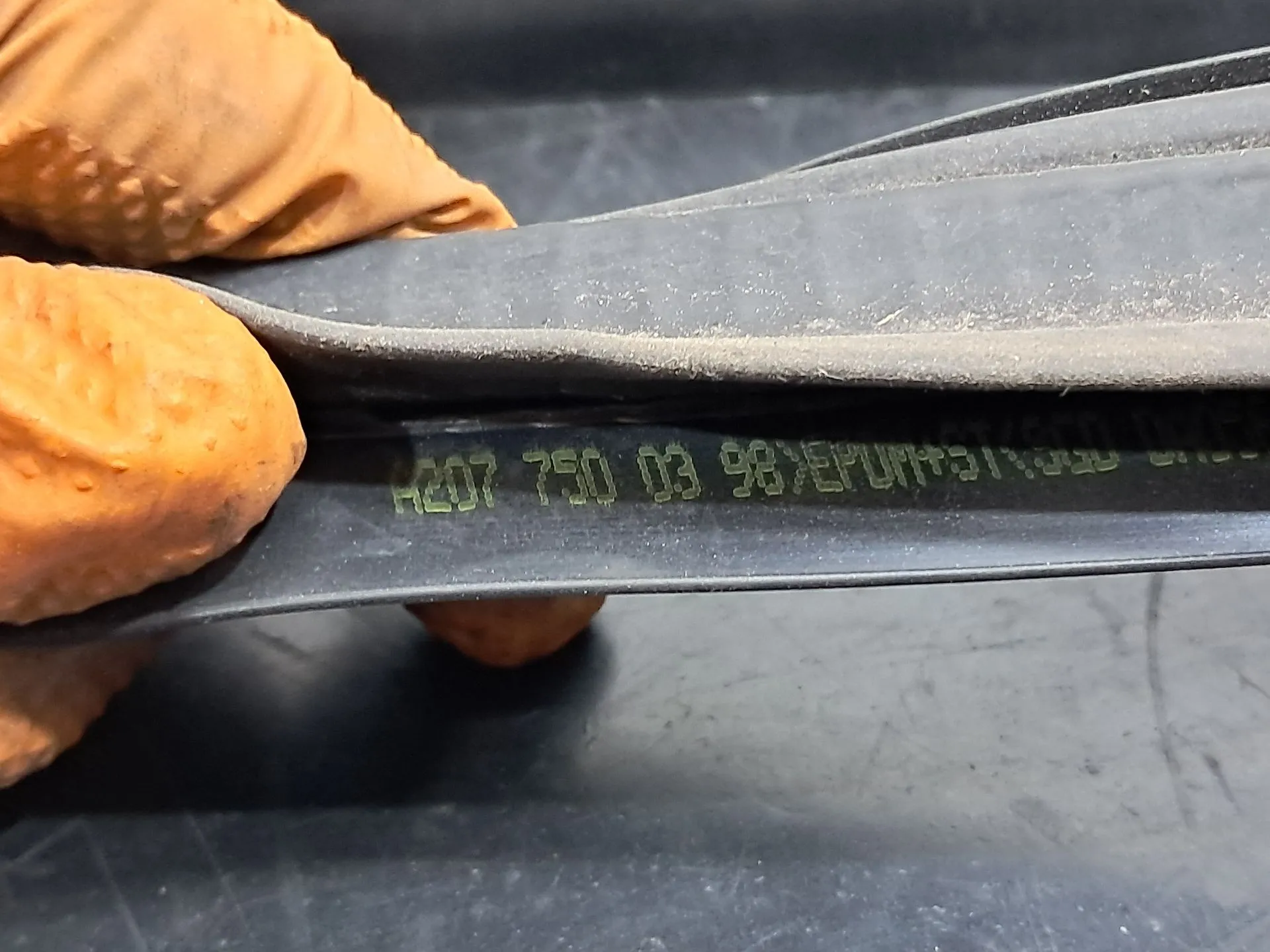 Gomma generica MERCEDES-BENZ Classe E Cabriolet (A207) Imagem-4