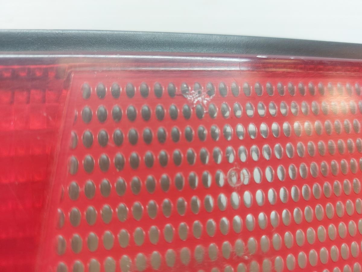 Feu de coffre Droite BMW 5 (E34) Imagem-1