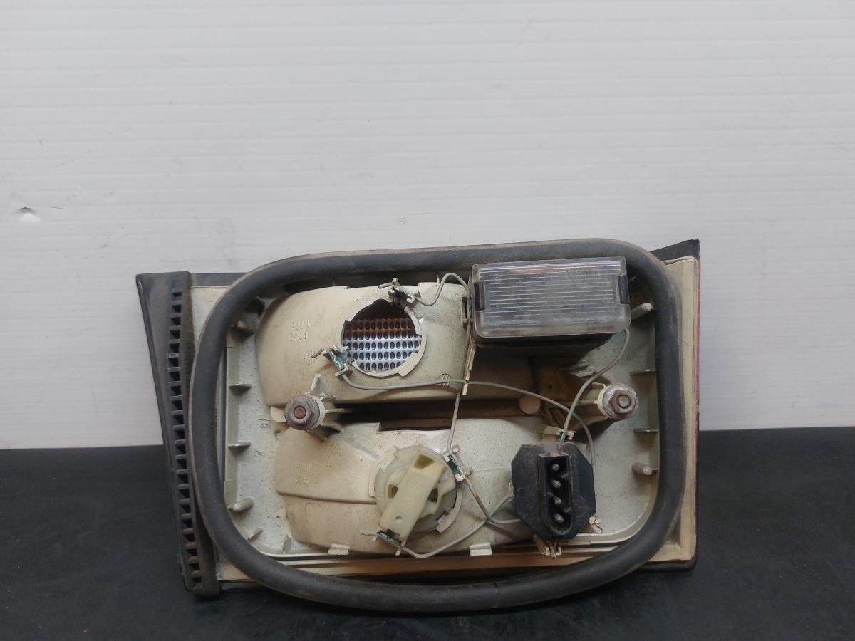 Feu de coffre Droite BMW 5 (E34) Imagem-3