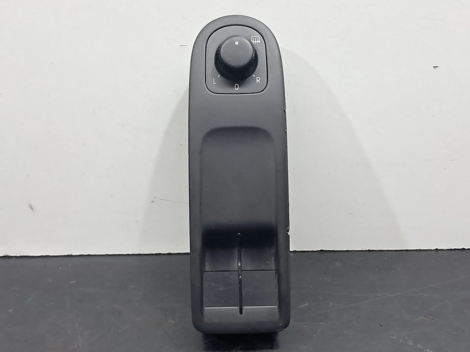 Mirror control VOLKSWAGEN Golf VI (5K1) Imagem-1