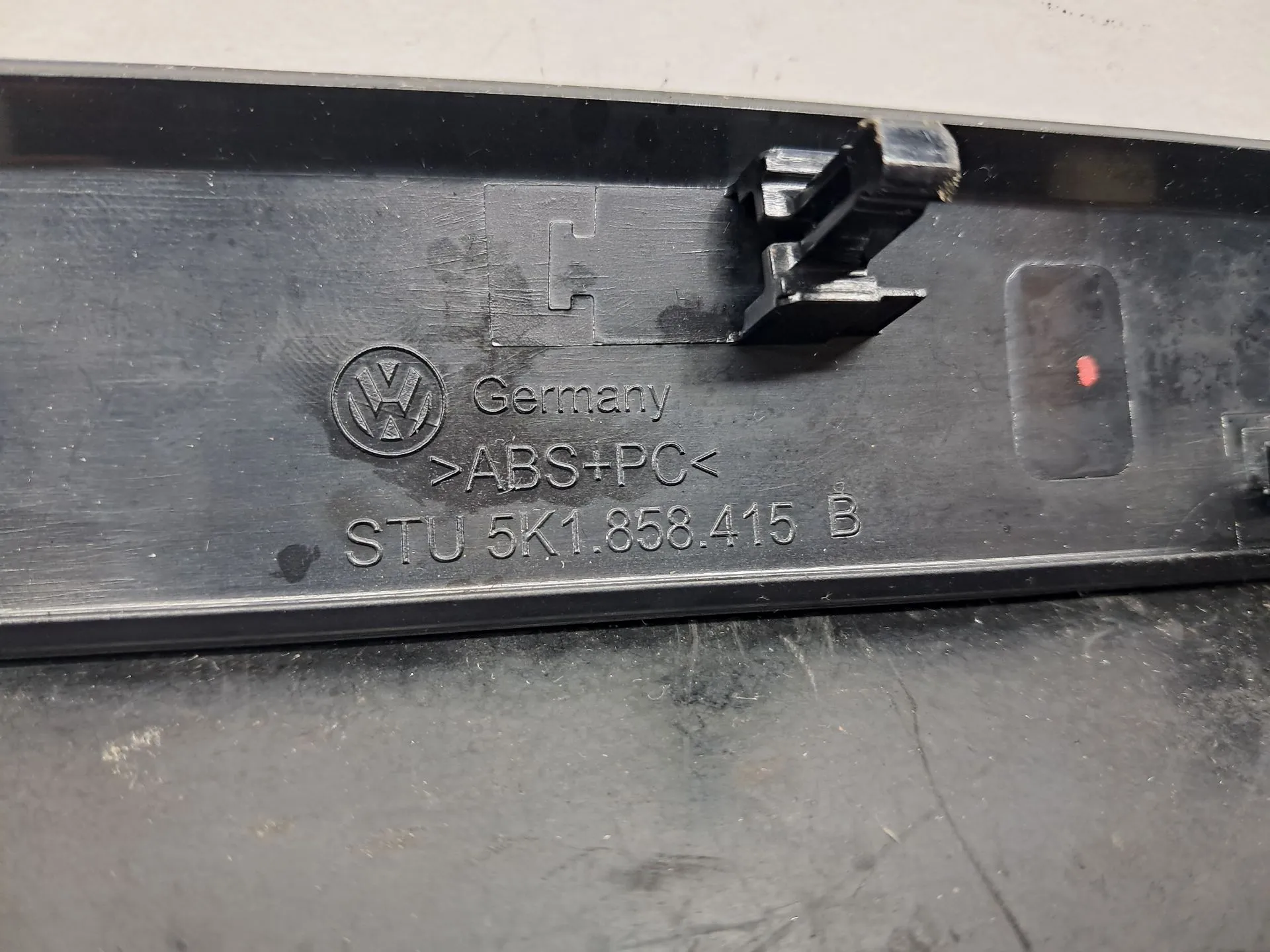 Moulure tableau de bord VOLKSWAGEN Golf VI (5K1) Imagem-7