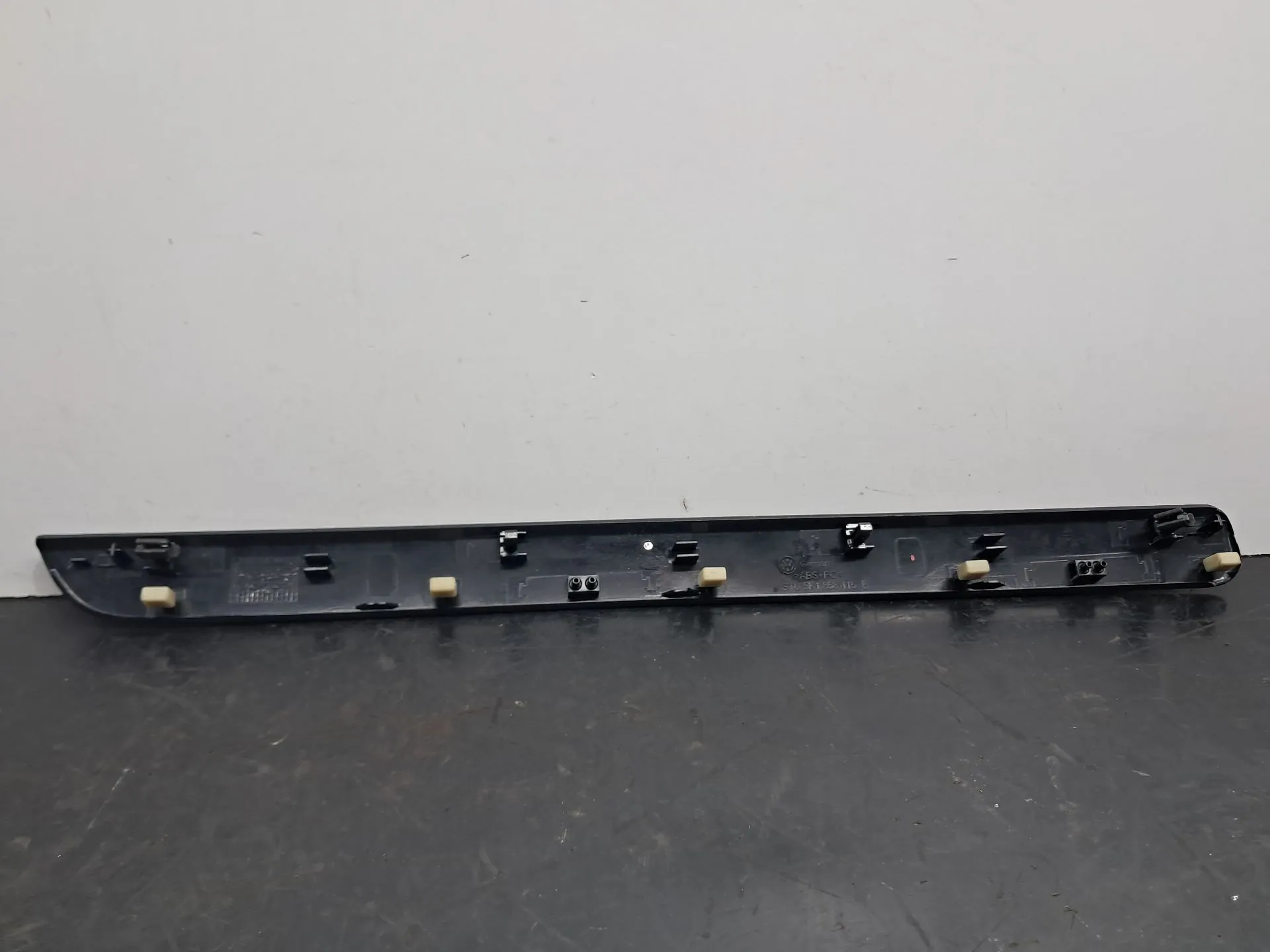 Moulure tableau de bord VOLKSWAGEN Golf VI (5K1) Imagem-6