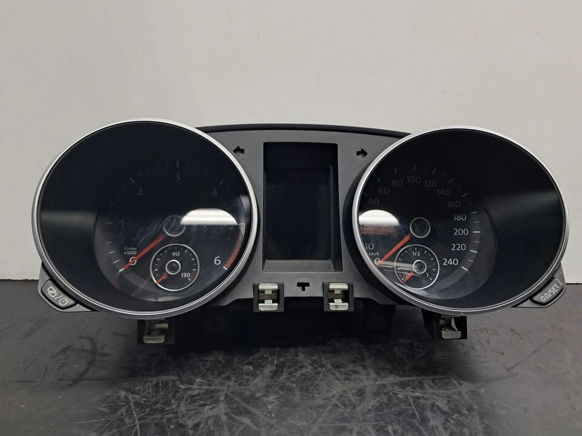 Compteur de vitesse VOLKSWAGEN Golf VI (5K1)