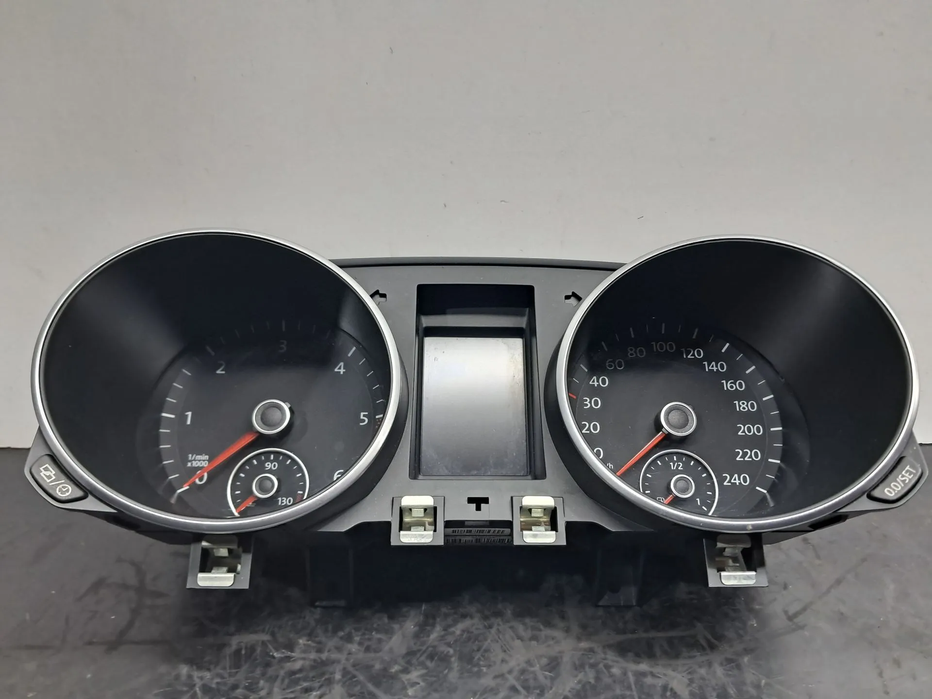 Compteur de vitesse VOLKSWAGEN Golf VI (5K1) Imagem-1