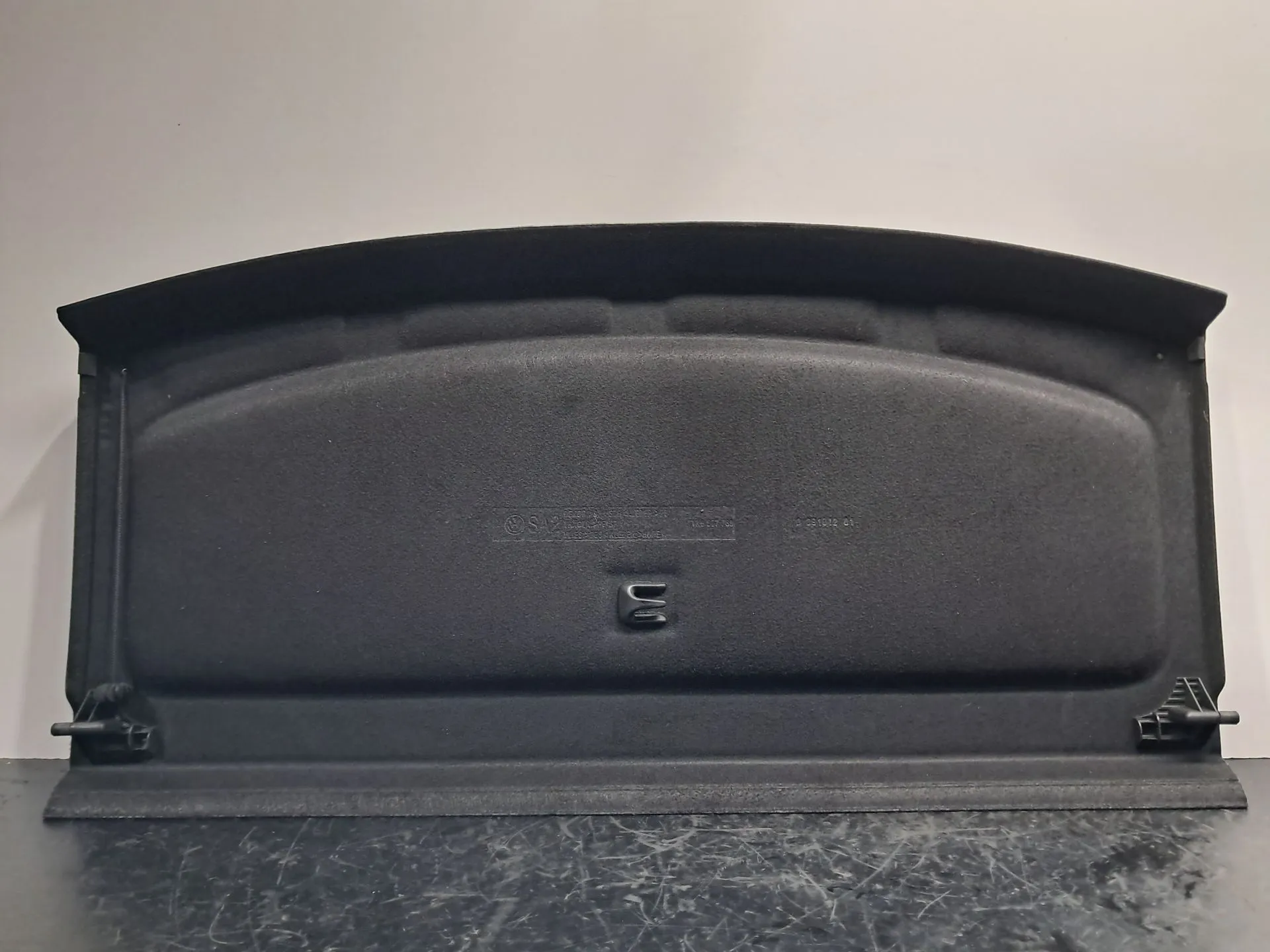 Chapeleira / tampo da mala VOLKSWAGEN Golf VI (5K1) Imagem-3