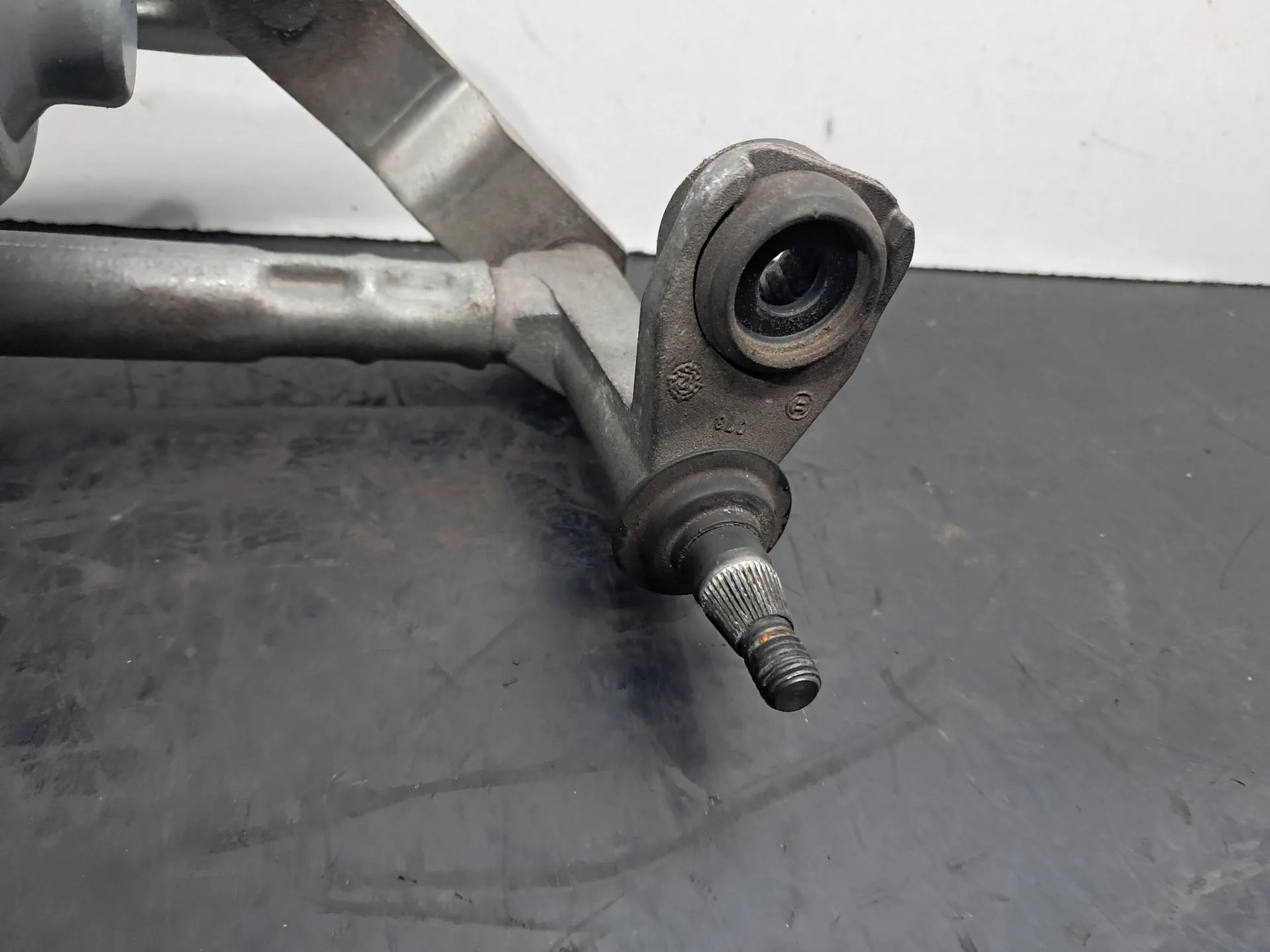Front Wiper Motor VOLKSWAGEN Golf VI (5K1) Imagem-2