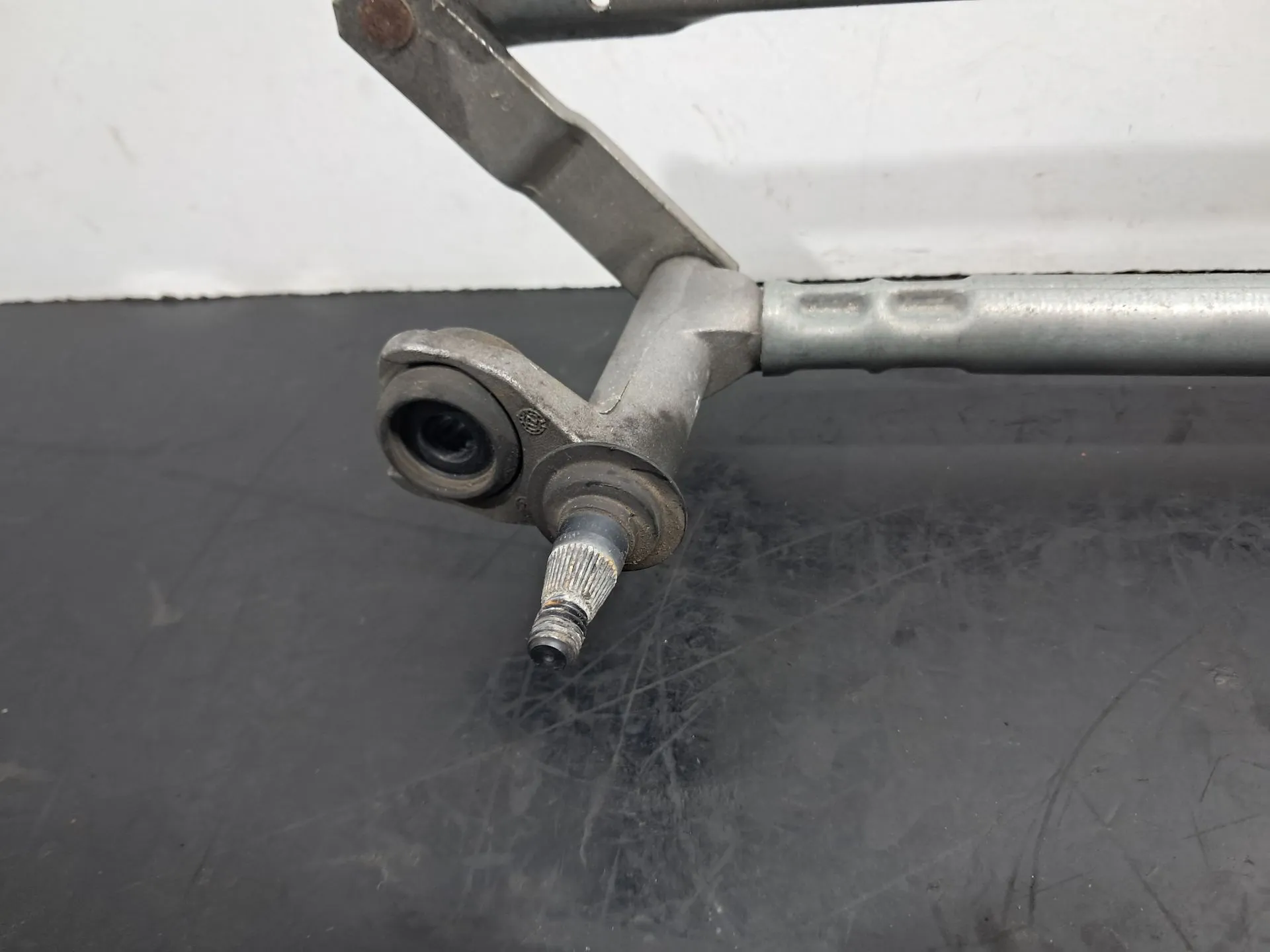 Front Wiper Motor VOLKSWAGEN Golf VI (5K1) Imagem-1
