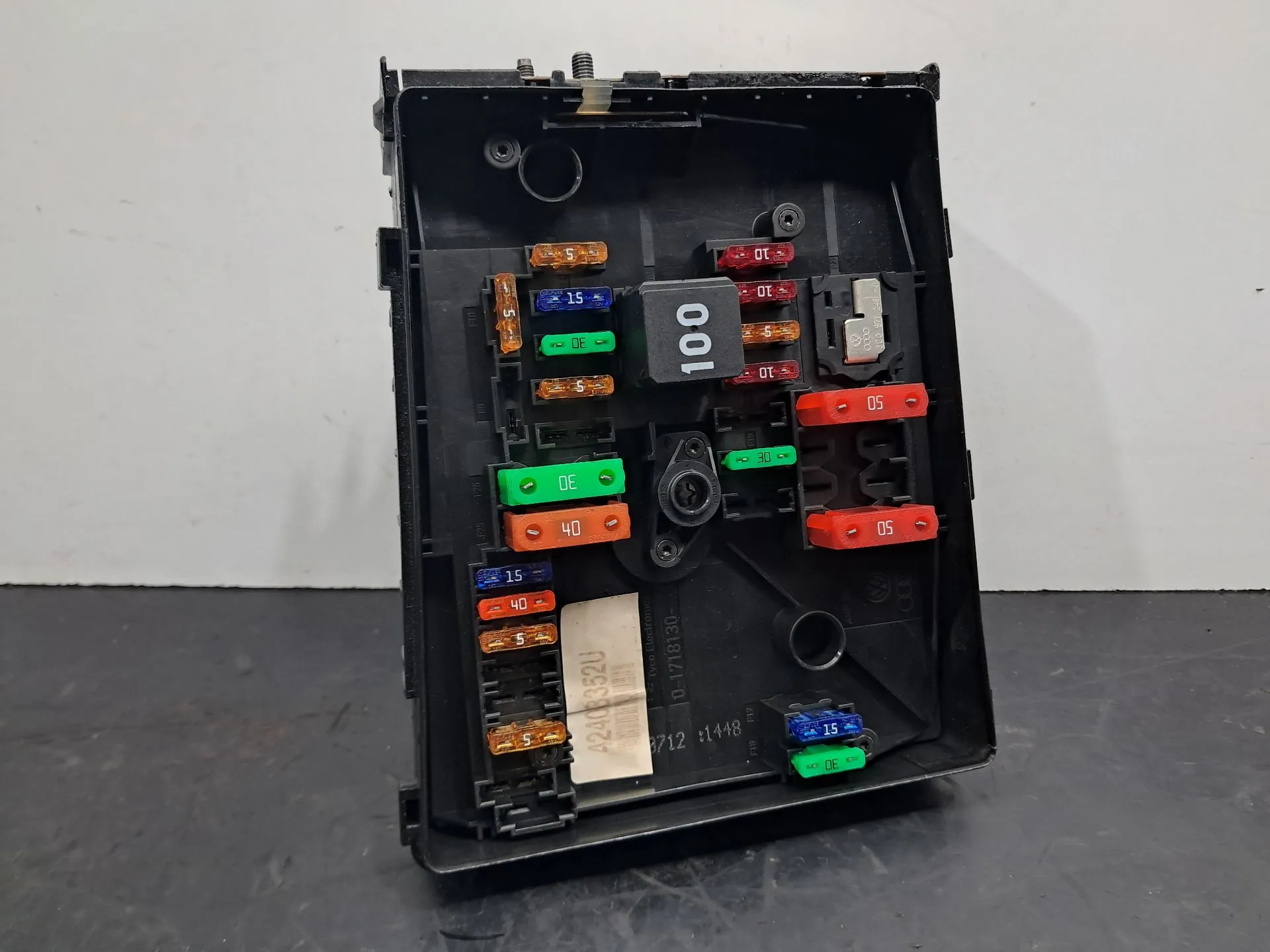 Caja fusibles / SAM / BSI VOLKSWAGEN Golf VI (5K1) Imagem-0