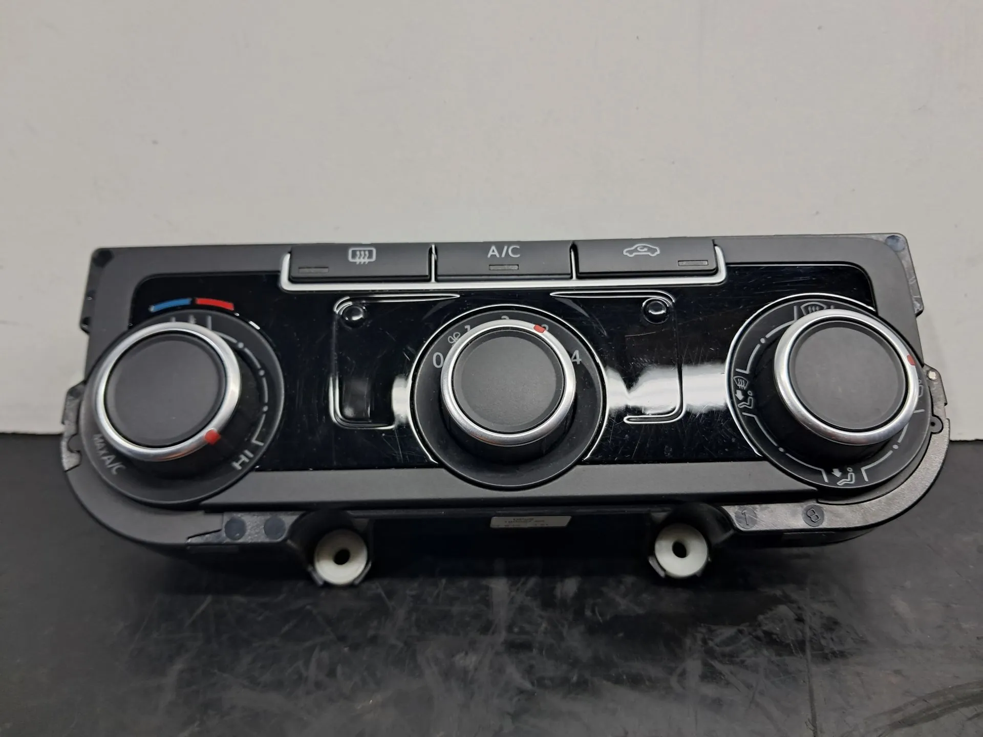 Climate control VOLKSWAGEN Golf VI (5K1) Imagem-1