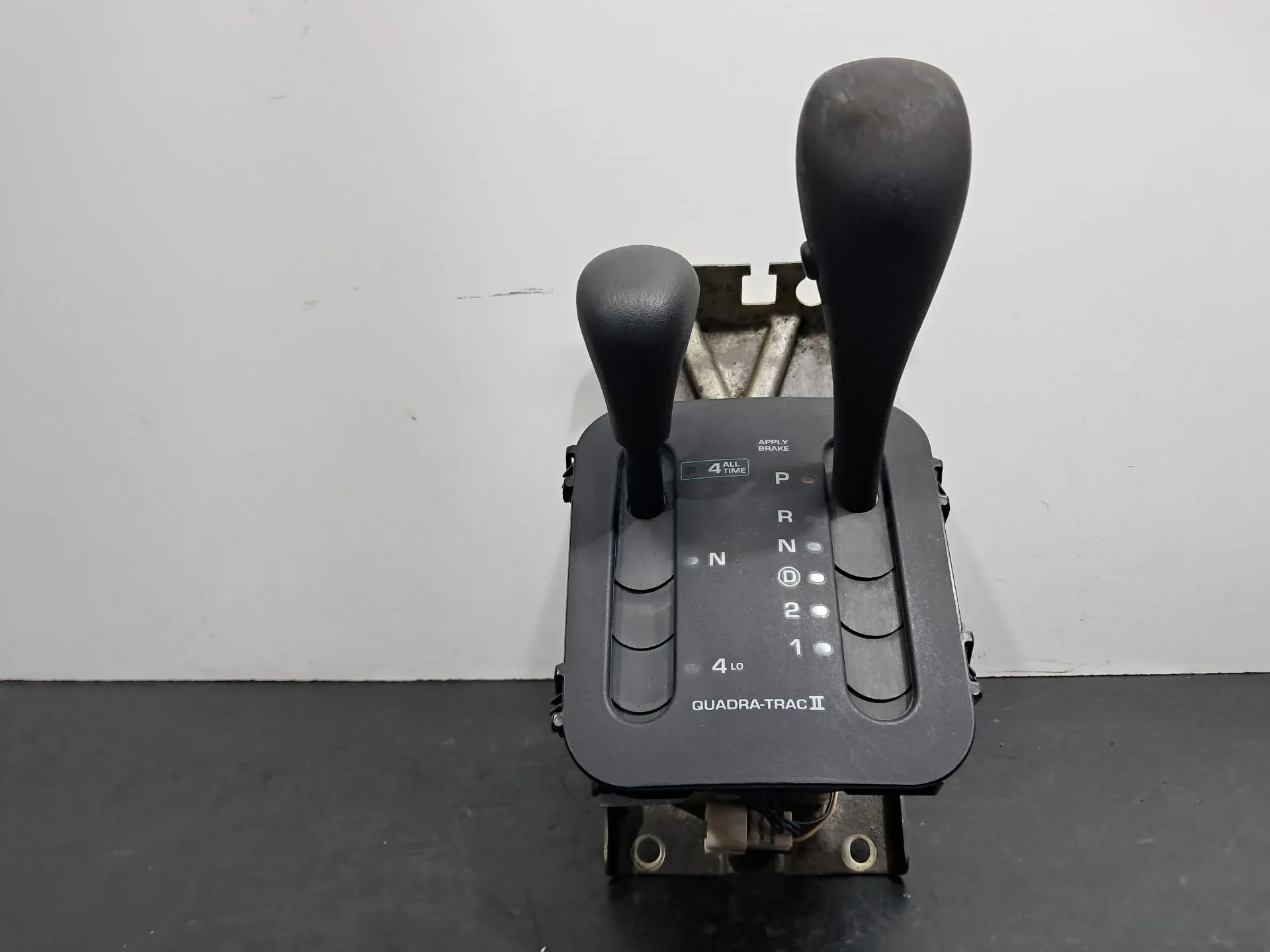 Gear selector JEEP Grand Cherokee II (WJ, WG) Imagem-1