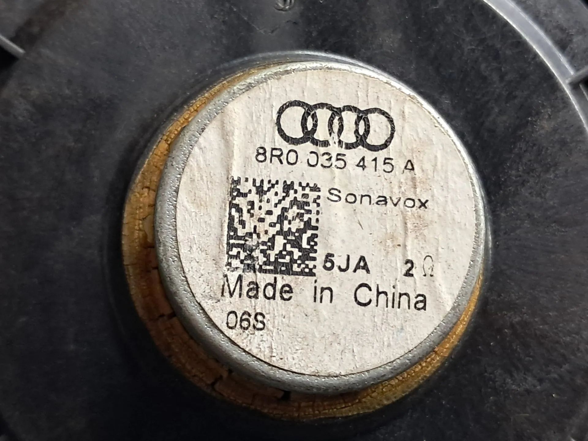 Coluna de som AUDI Q5 (8R) Imagem-2