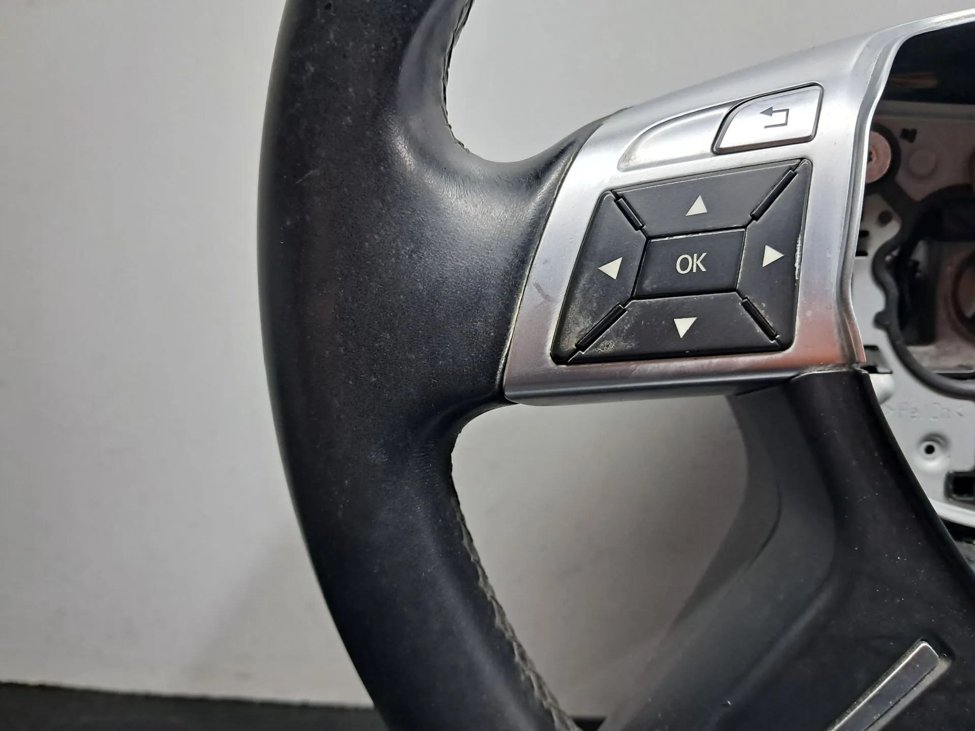 Volante MERCEDES-BENZ Classe C (W204) Imagem-3