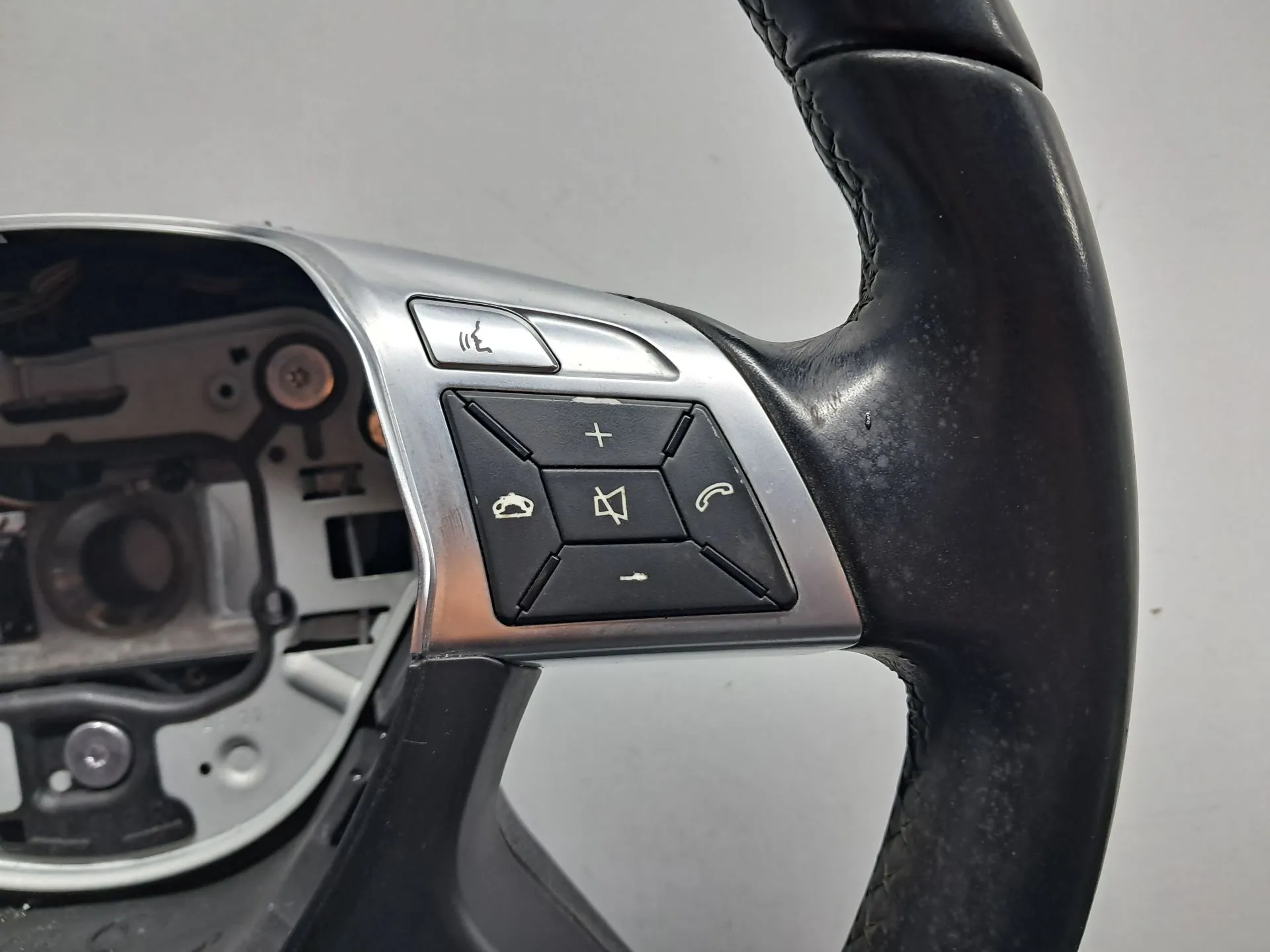Volante MERCEDES-BENZ Classe C (W204) Imagem-7