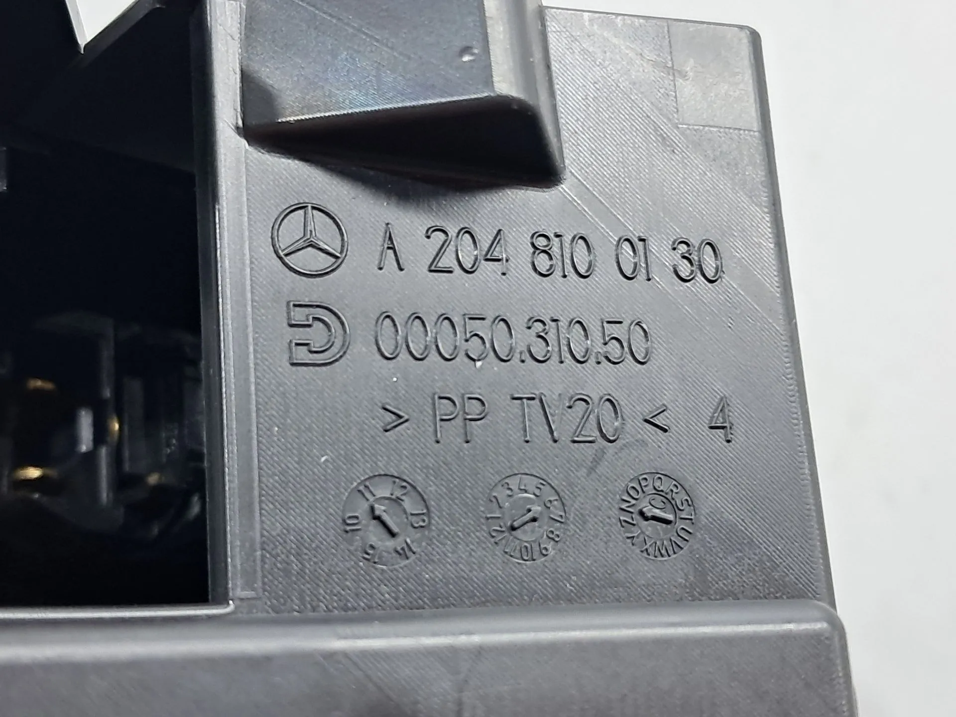 Cinzeiro MERCEDES-BENZ Classe C (W204) Imagem-6