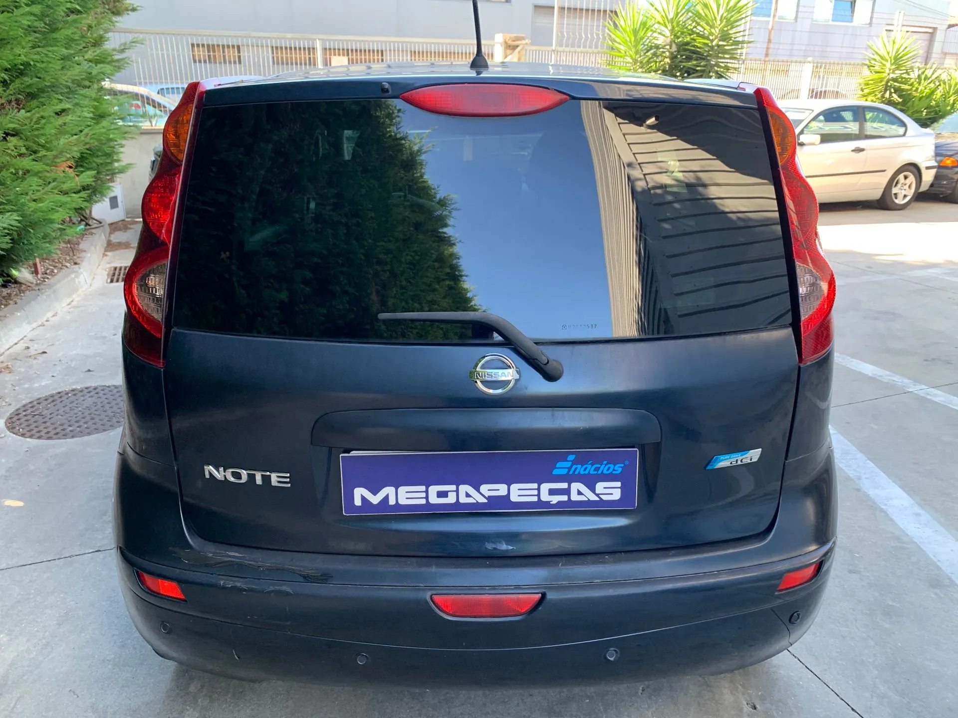 Hayon / Coffre NISSAN Note (E11, NE11) Imagem-1
