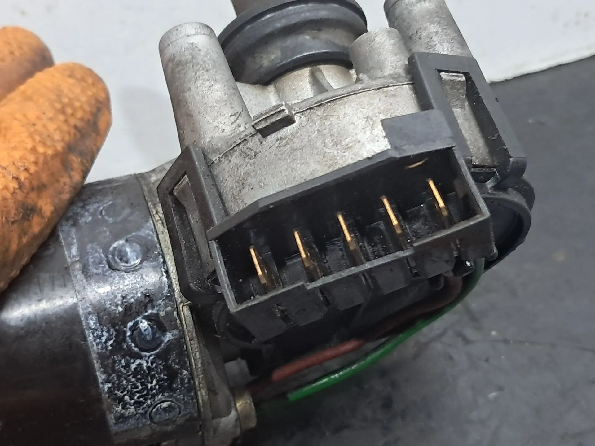 Essuie-glace moteur avant MITSUBISHI Space Star Combi (DG_A) Imagem-3