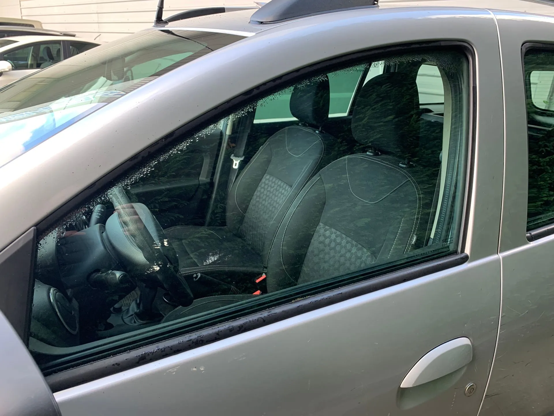 Vidro porta frente esquerda DACIA Logan MCV II (7S_)