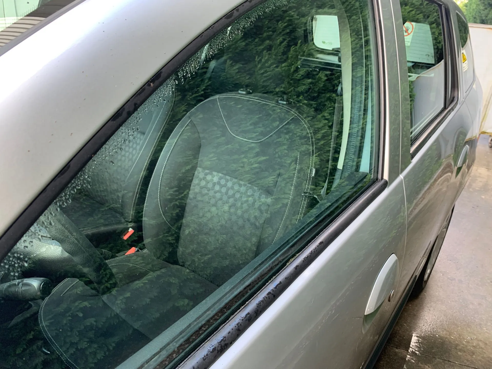 Vidro porta frente esquerda DACIA Logan MCV II (7S_) Imagem-1