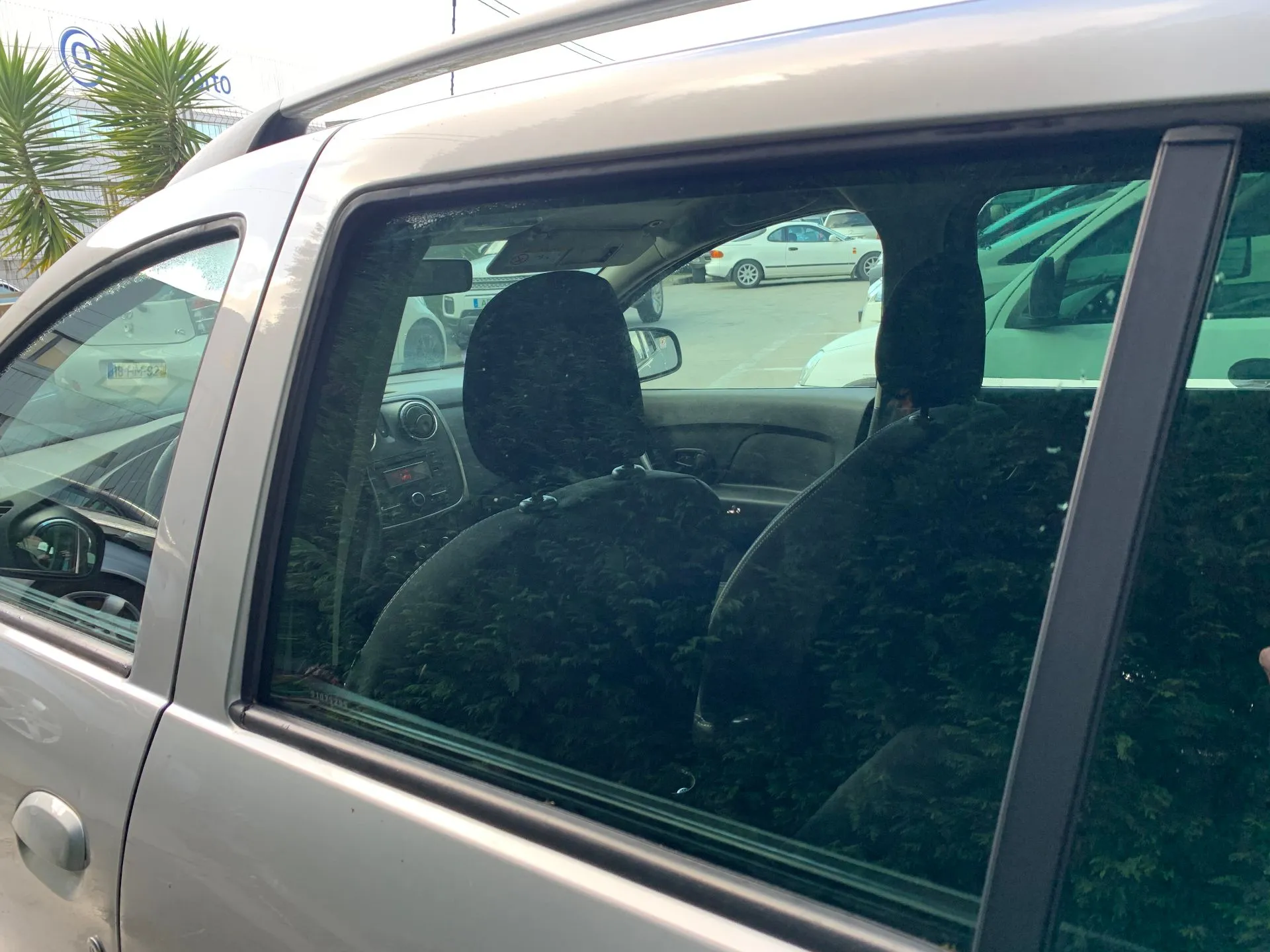 Vidro porta trás esquerdo DACIA Logan MCV II (7S_) Imagem-1