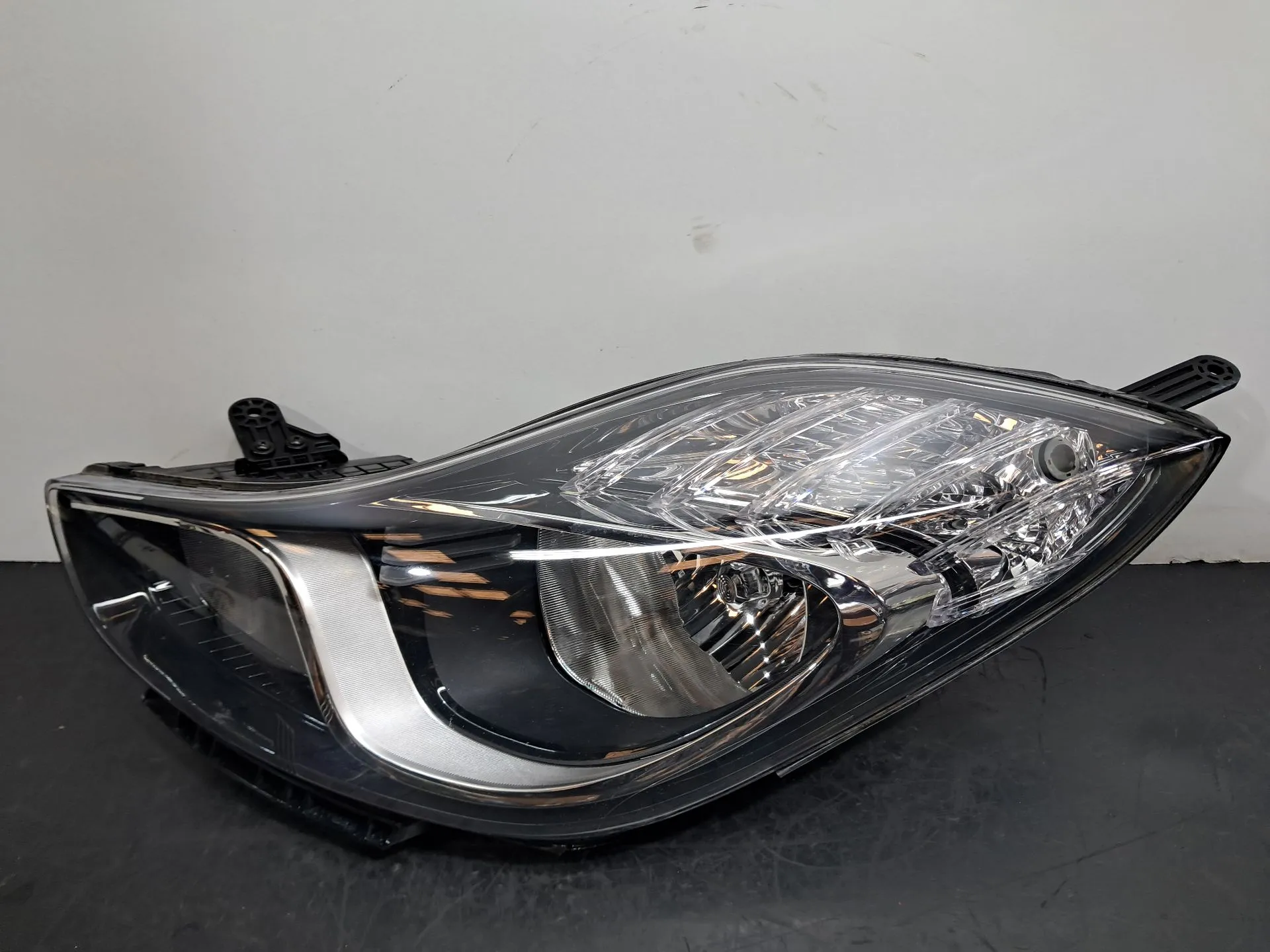 Left Headlight HYUNDAI ix20 (JC) Imagem-3
