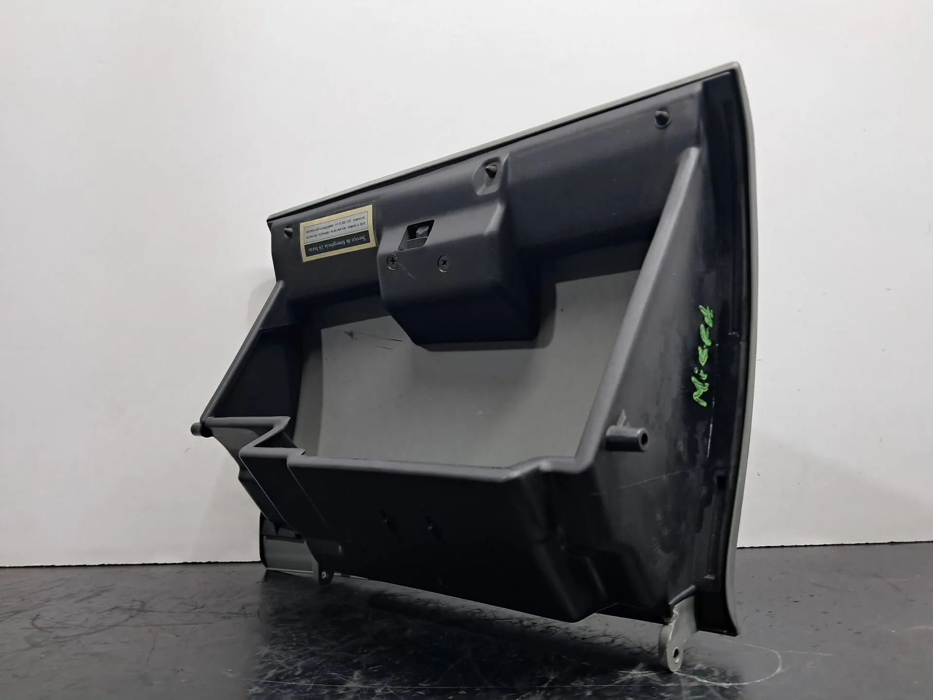 Porta luvas NISSAN Micra II (K11) Imagem-6