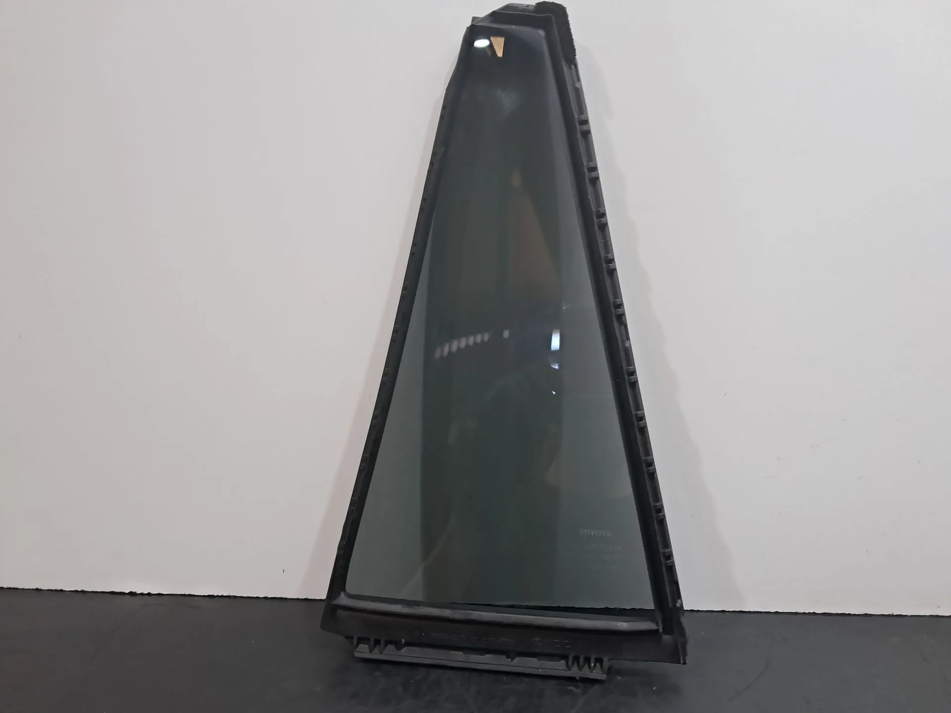 Vetro triangolare porta posteriore destra TOYOTA RAV4 V (_A5_, _H5_) Imagem-1