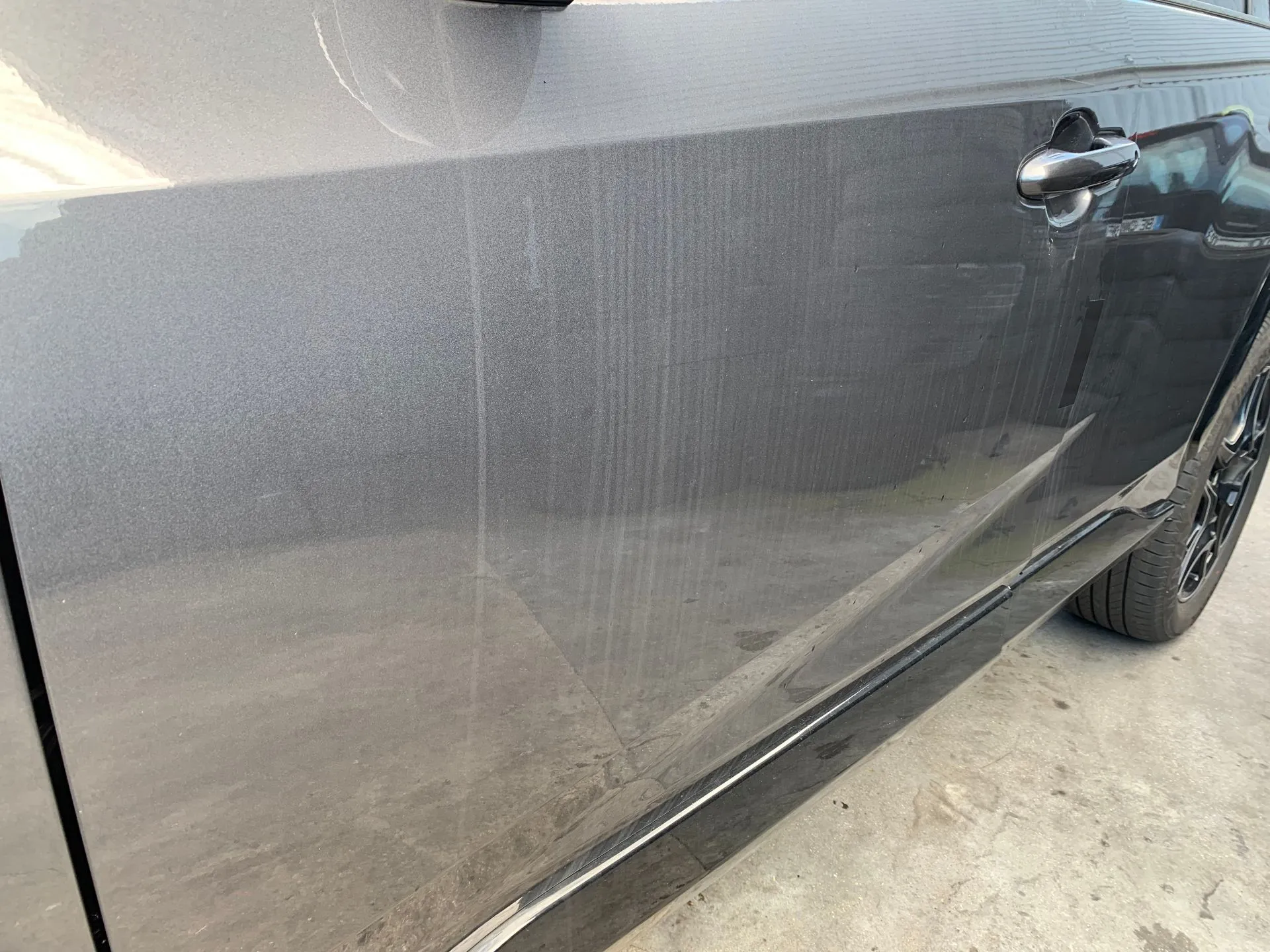 Porte avant gauche TOYOTA RAV4 V (_A5_, _H5_) Imagem-1