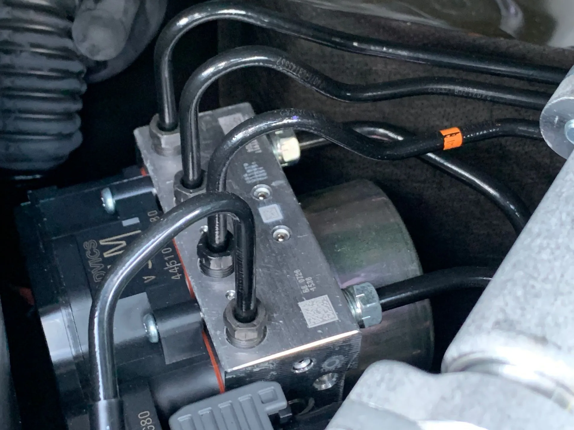 ABS TOYOTA RAV4 V (_A5_, _H5_) Imagem-1
