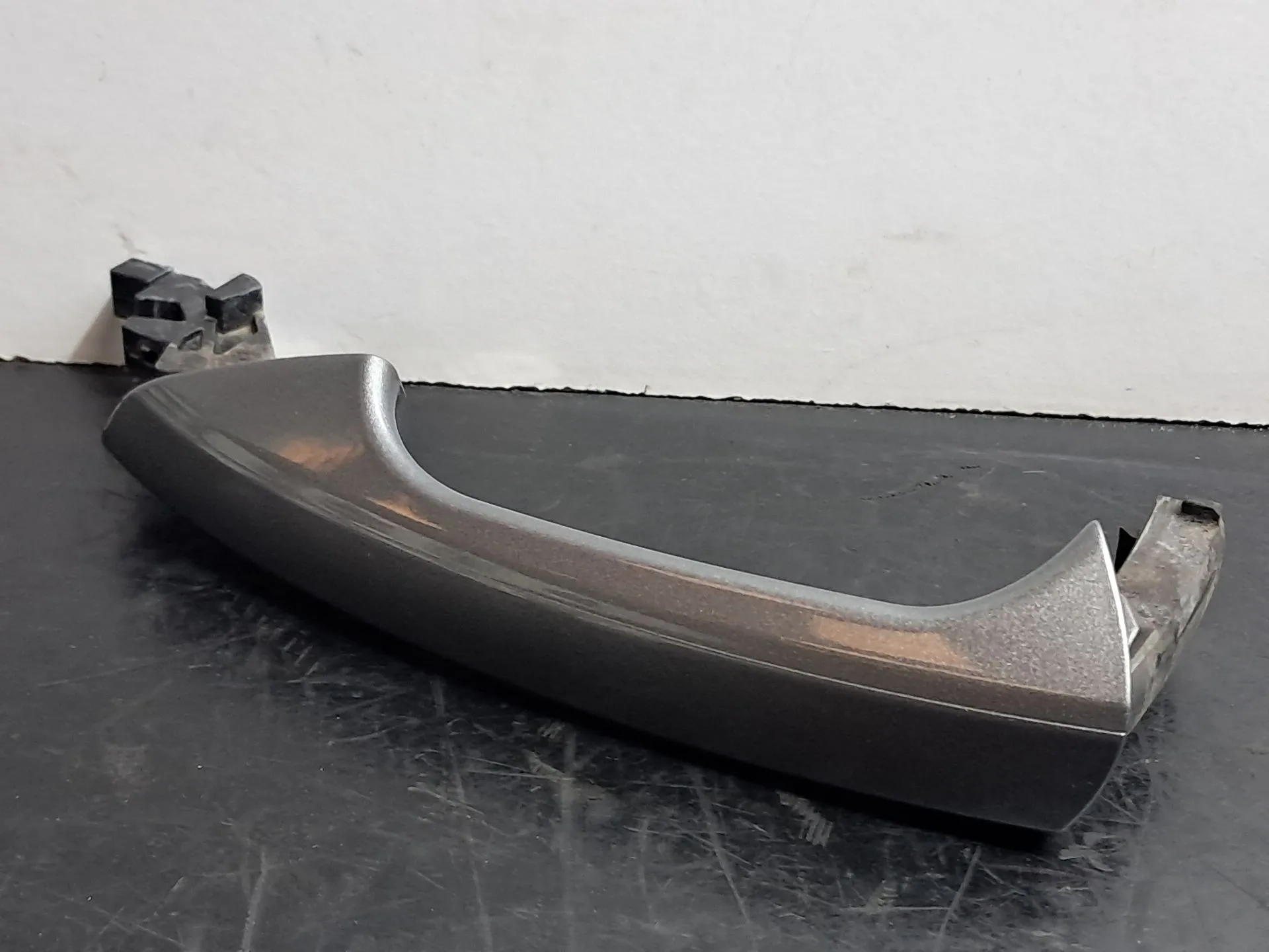 Poignée de porte arrière gauche MERCEDES-BENZ Classe C (W204)