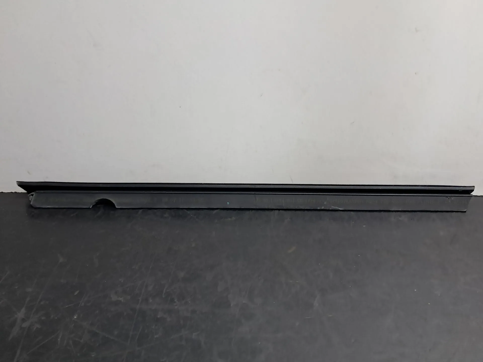 Raspador Vidrio de Puerta Trasera Izquierda MERCEDES-BENZ Classe C (W204)