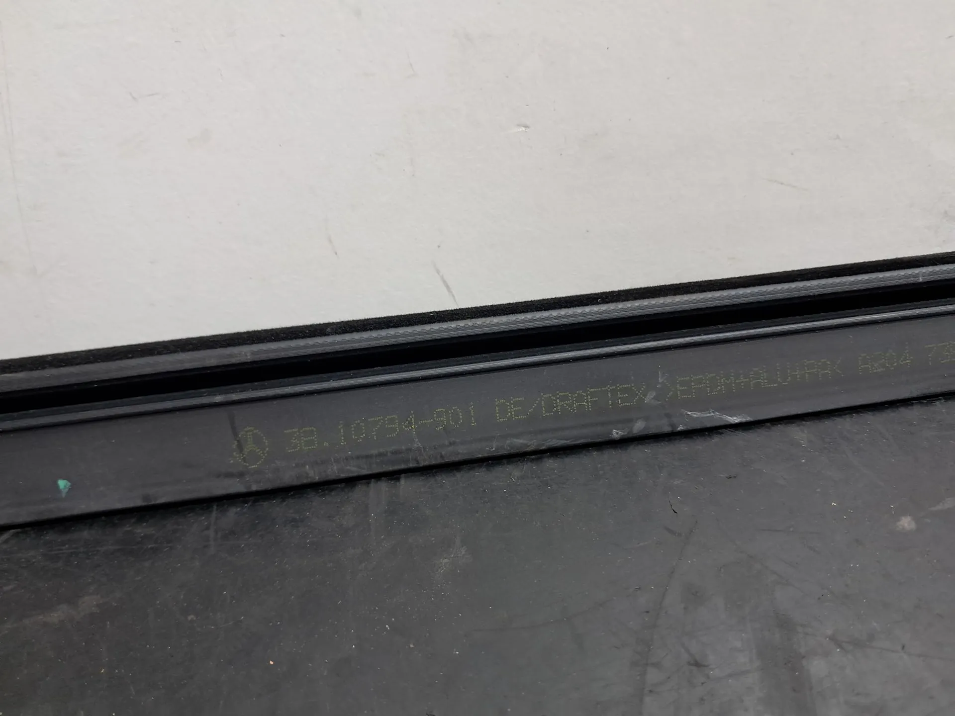 Raspador Vidrio de Puerta Trasera Izquierda MERCEDES-BENZ Classe C (W204) Imagem-3
