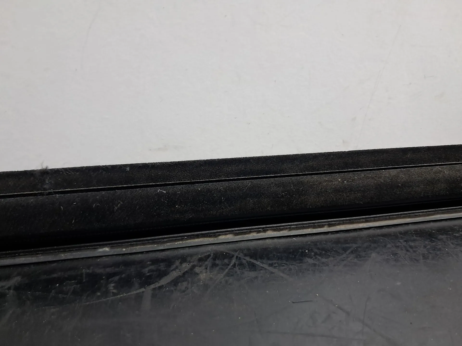 Raspador Vidrio de Puerta Trasera Derecha MERCEDES-BENZ Classe C (W204) Imagem-7