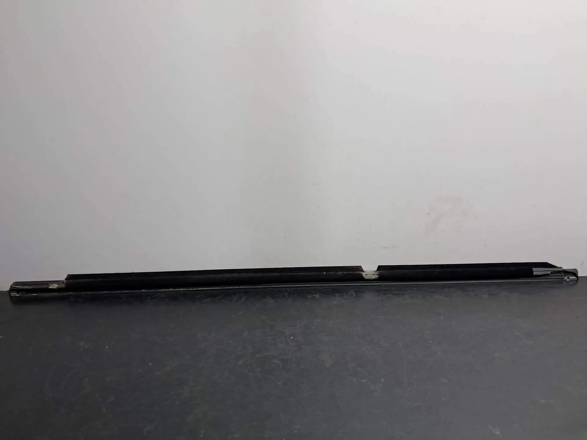 Raspador Vidrio de Puerta Trasera Derecha MERCEDES-BENZ Classe C (W204) Imagem-5