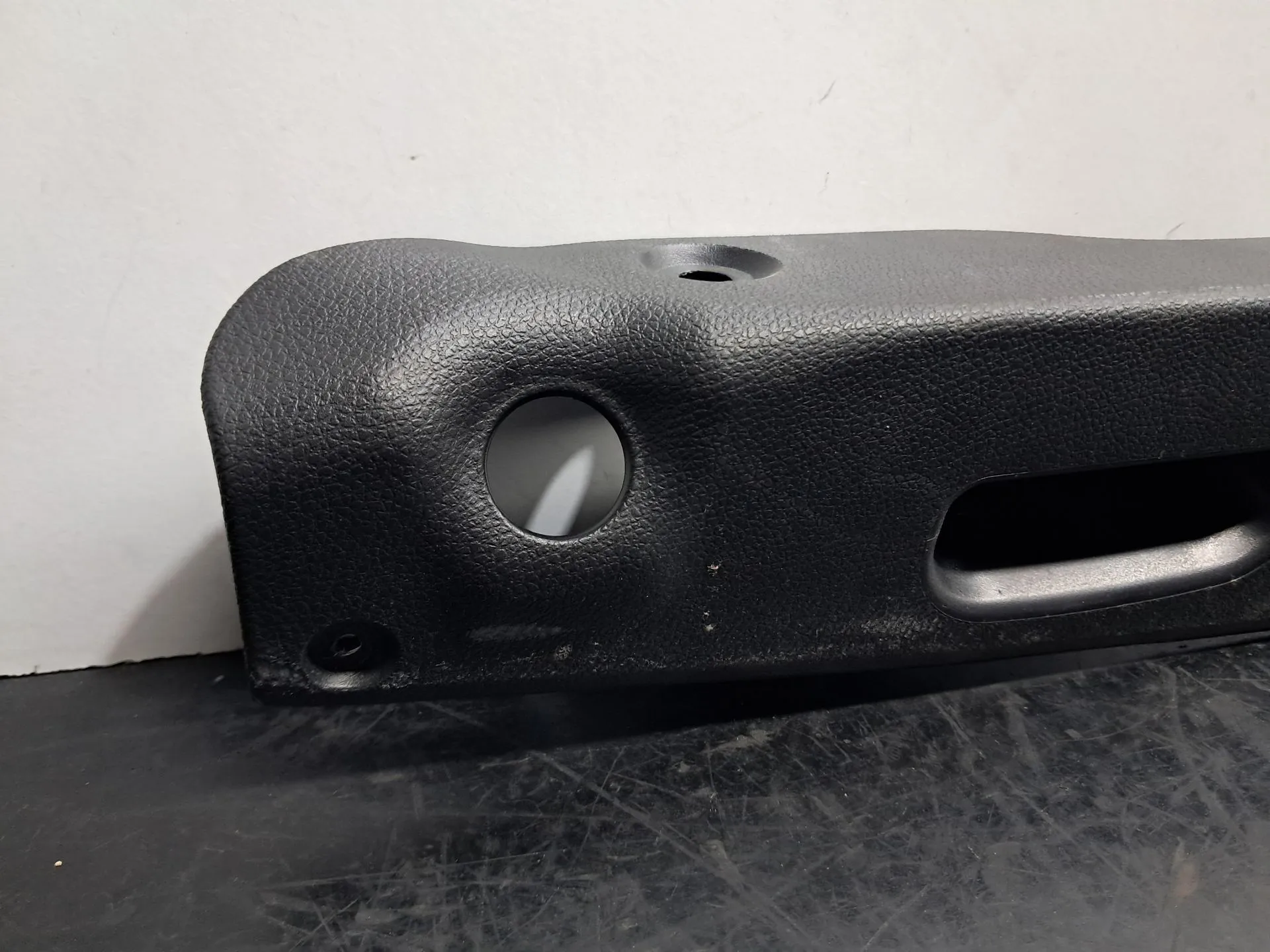 Door trim / trunk lid trim MERCEDES-BENZ Classe C (W204) Imagem-1