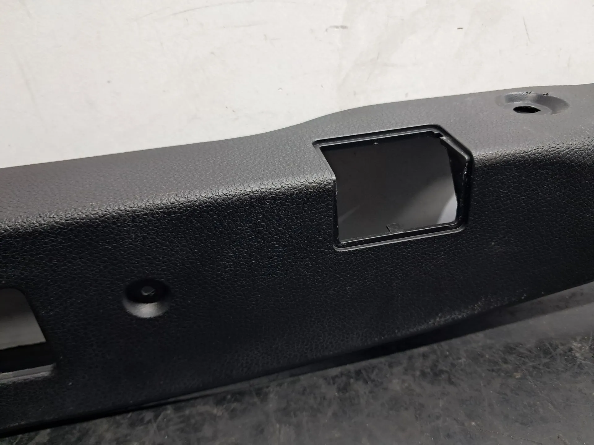 Door trim / trunk lid trim MERCEDES-BENZ Classe C (W204) Imagem-3