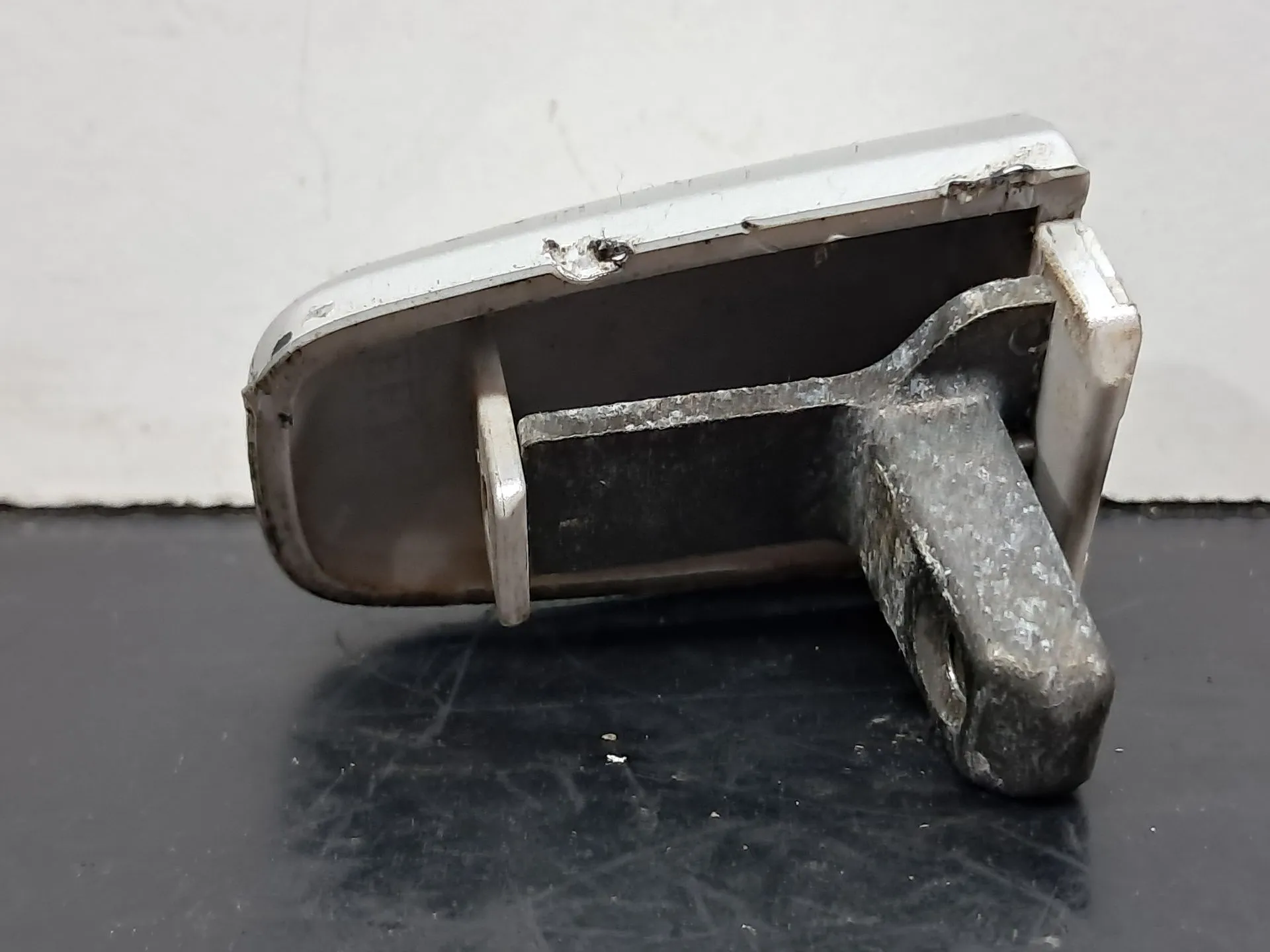 Generic cover MITSUBISHI Outlander II (CW_W) Imagem-1