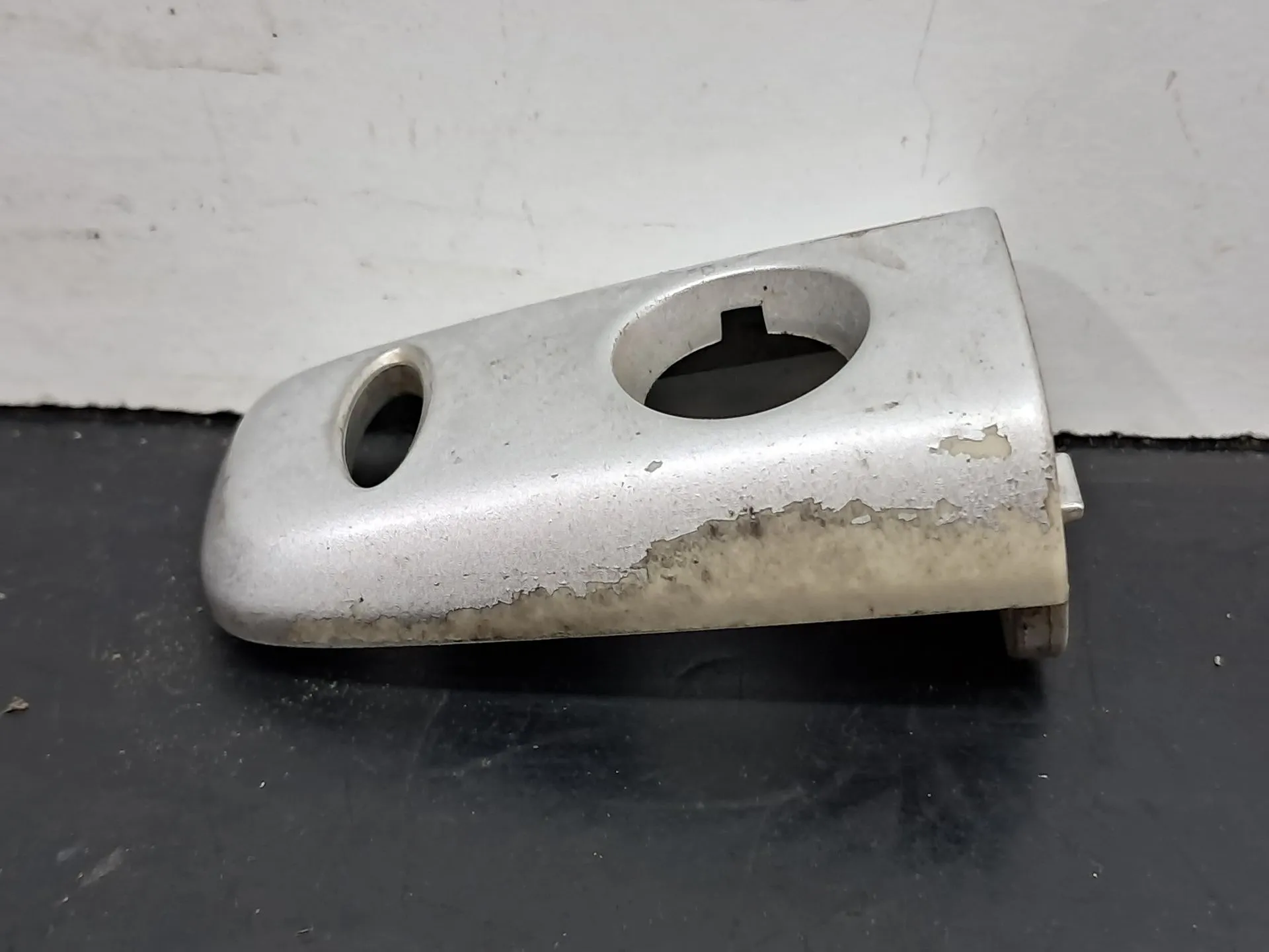 Generic cover MITSUBISHI Outlander II (CW_W) Imagem-1