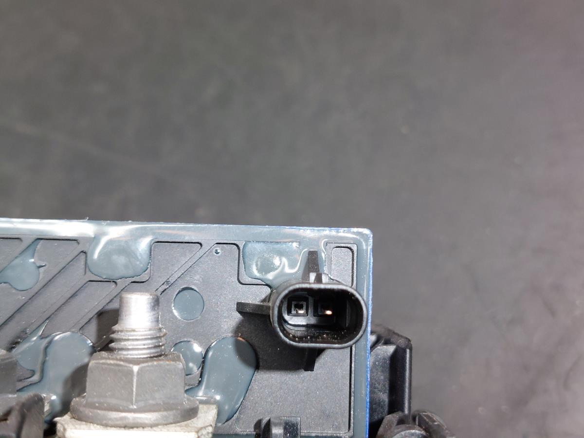 Caixa fusíveis da bateria MERCEDES-BENZ Classe B (W246, W242) Imagem-3